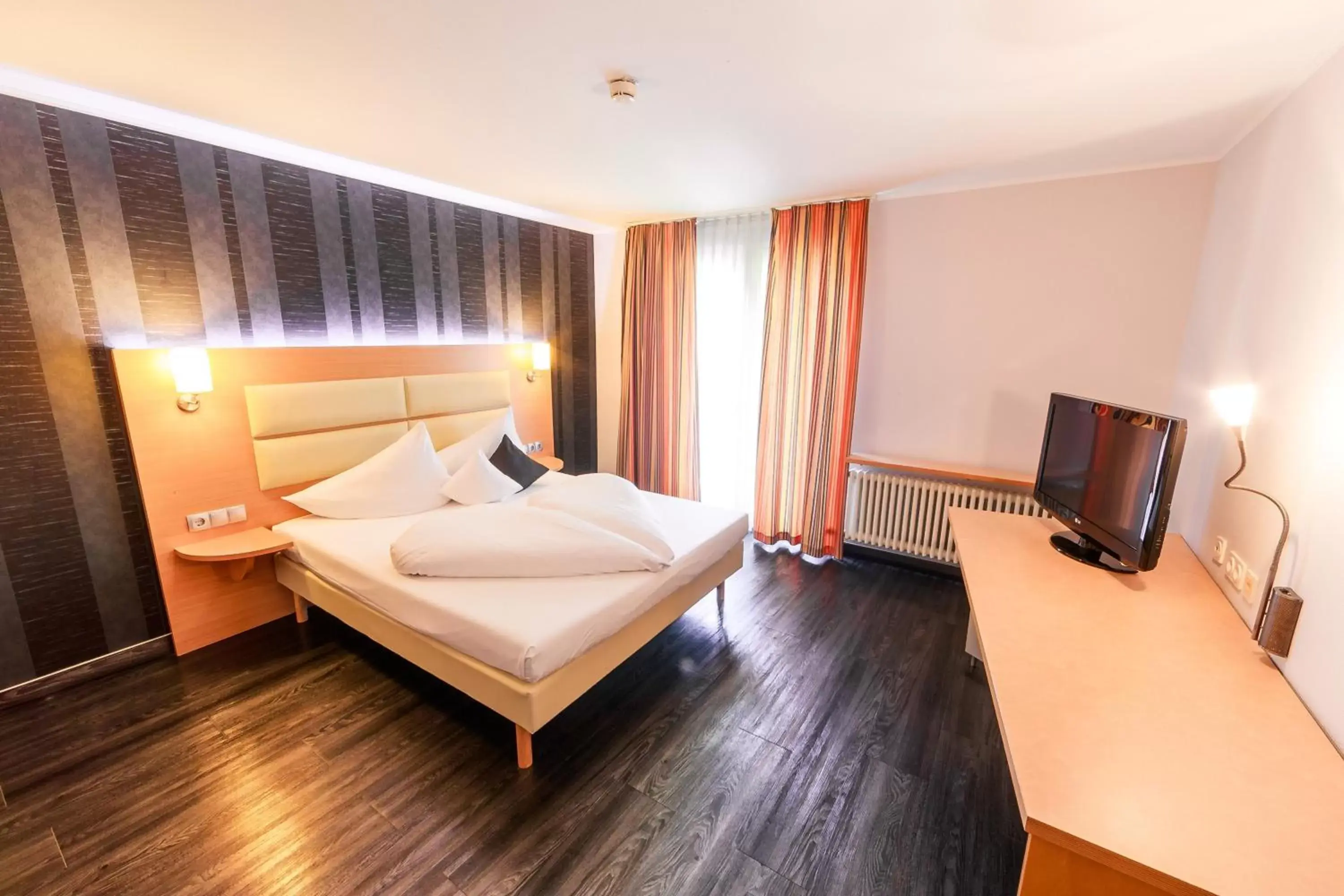 Bedroom, Bed in Best Western Plaza Hotel Stuttgart-Ditzingen