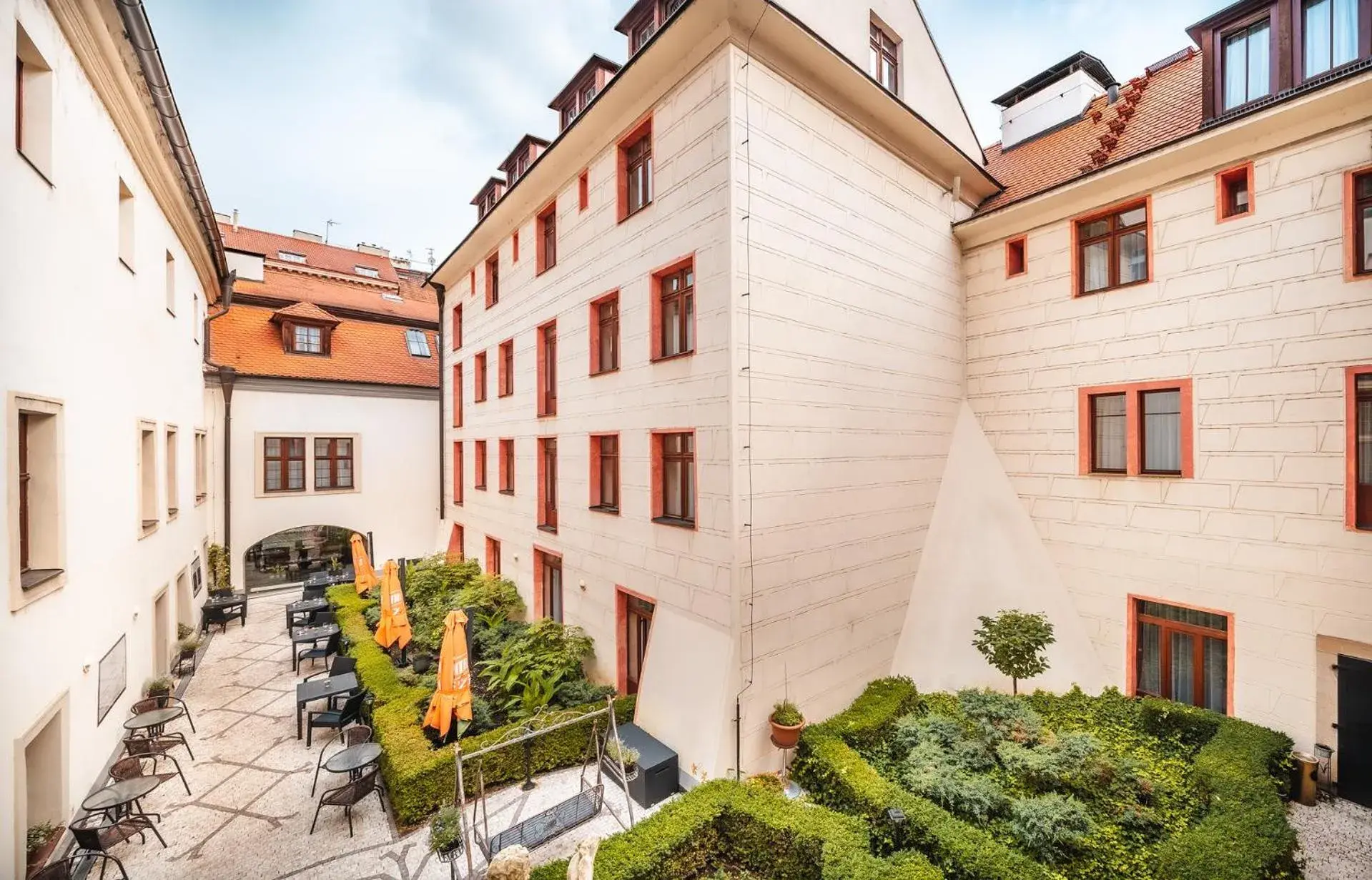 Property Building in Hotel Elite Prague