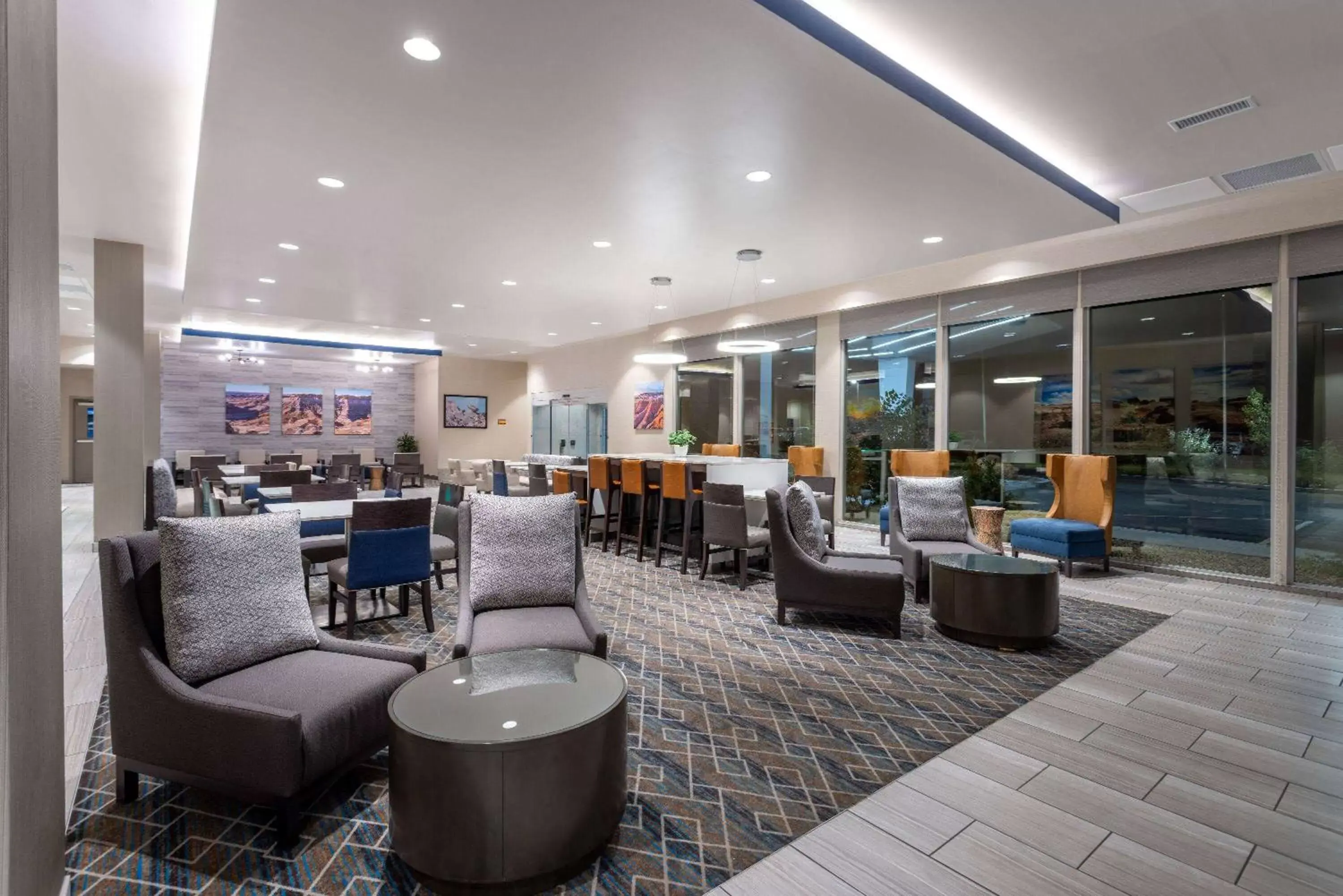 Lobby or reception in La Quinta Inn & Suites by Wyndham Holbrook Petrified Forest
