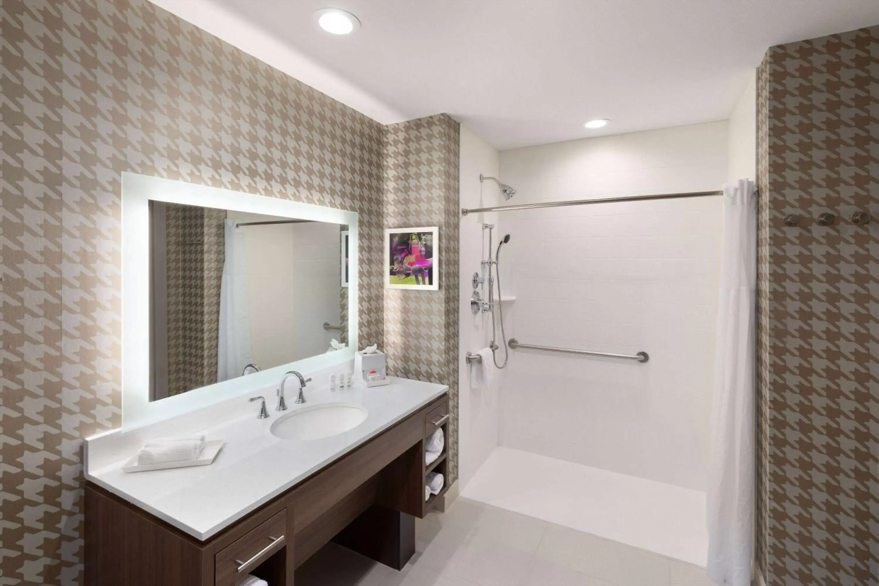 Shower, Bathroom in Hawthorn Inn & Suites by Wyndham Kingwood Houston