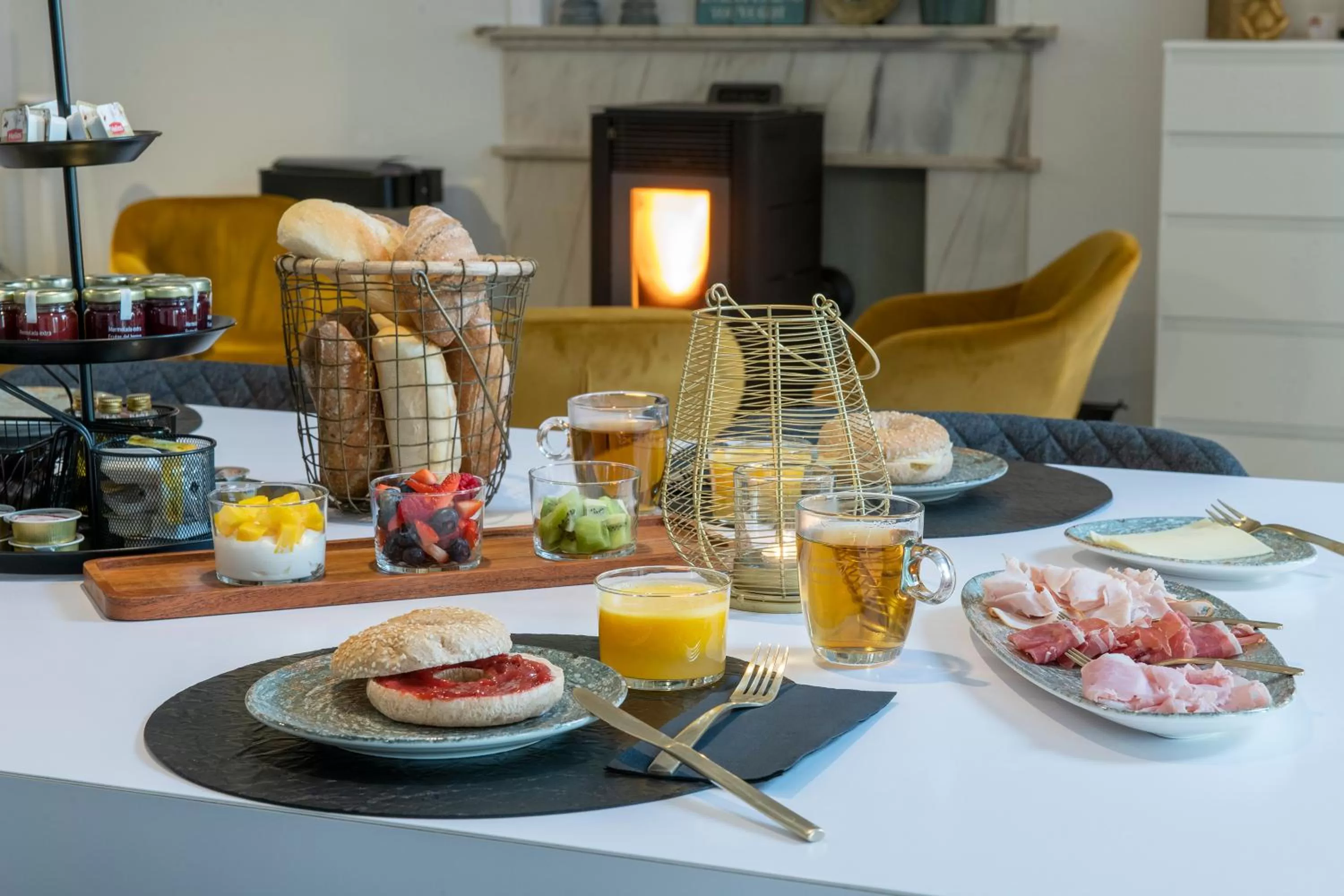 Breakfast in Hotel B&B Casa Arena Sevilla