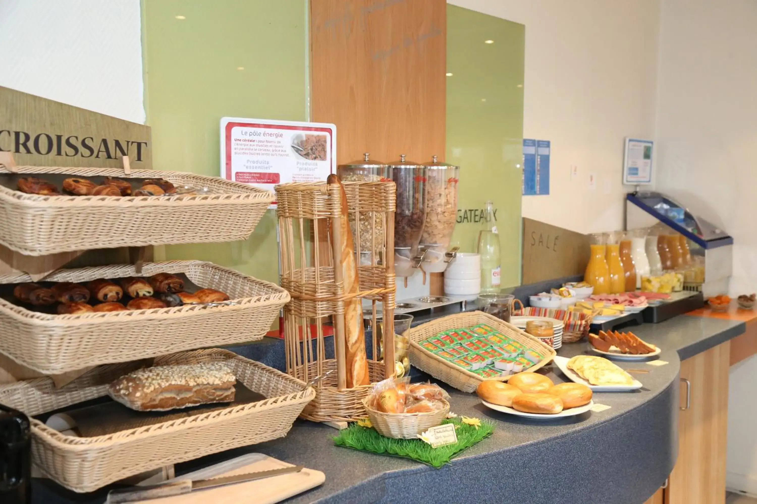 Buffet breakfast in ibis Styles Orléans Buffet breakfast in ibis Styles Orléans