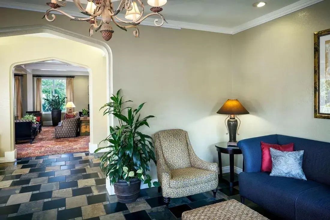 Plaza Inn & Suites at Ashland Creek Plaza Inn & Suites at Ashland Creek