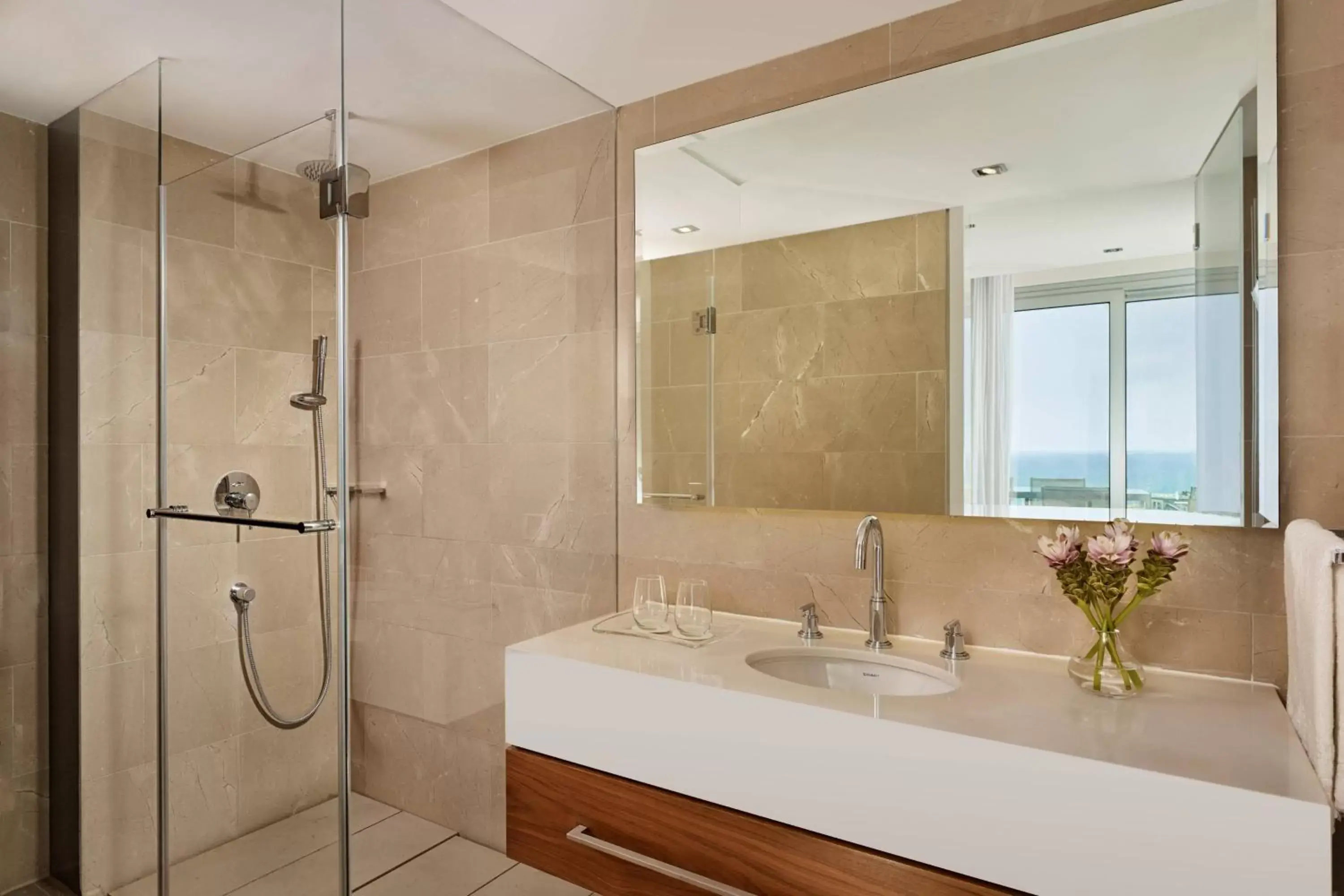 Bedroom, Bathroom in The Ritz-Carlton, Herzliya