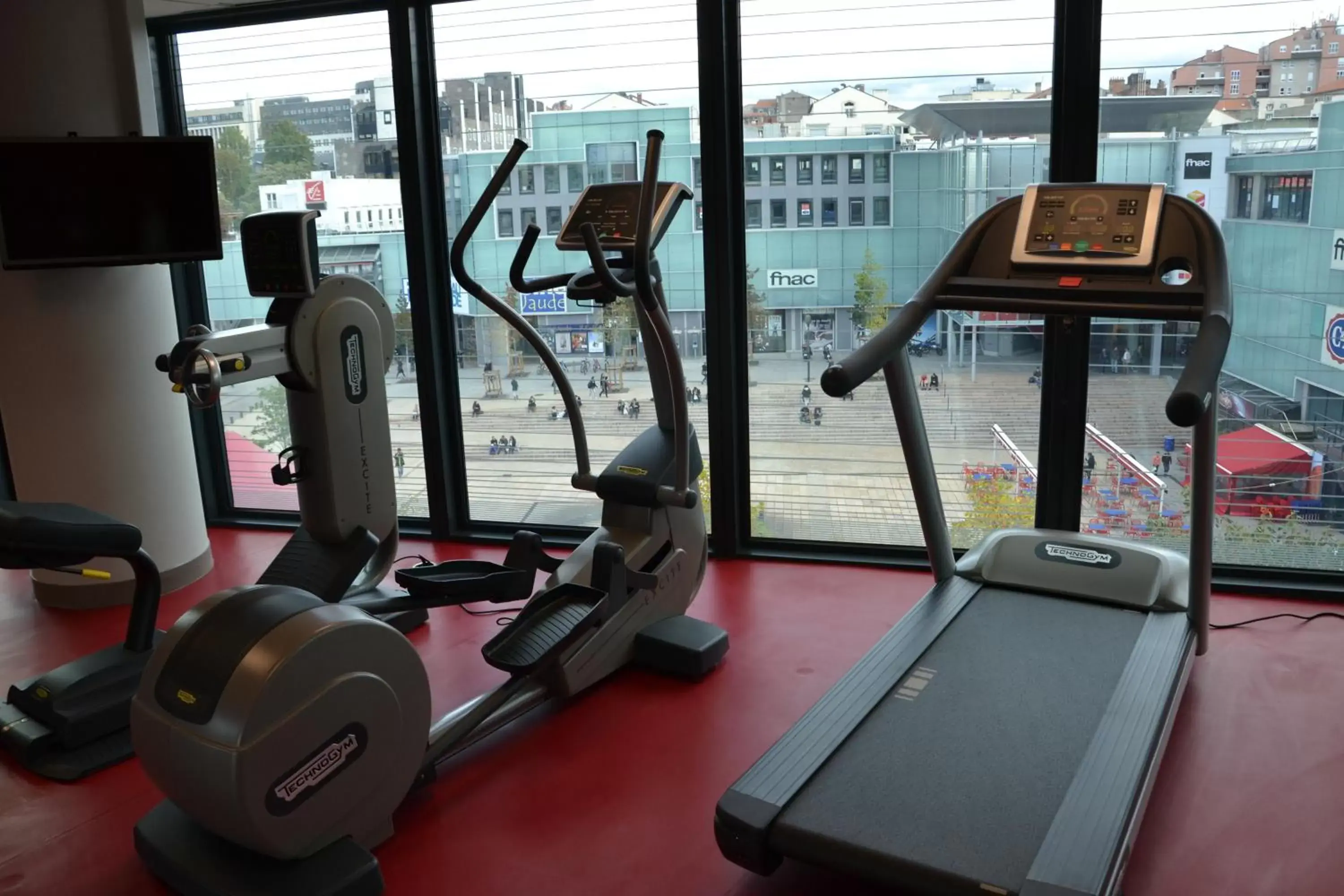 Fitness centre/facilities, Fitness Center/Facilities in Mercure Clermont Ferrand centre Jaude