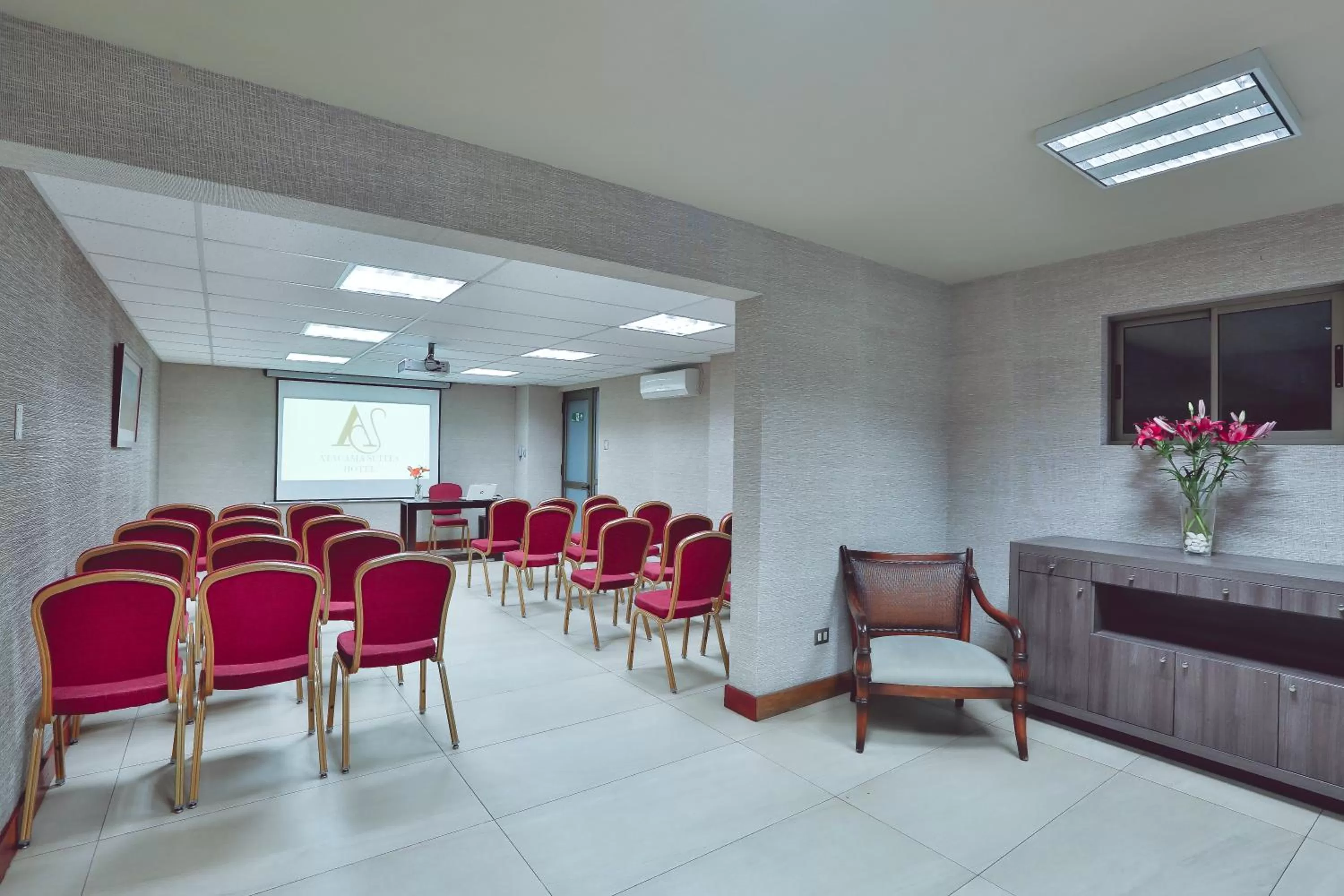 Meeting/conference room in Hotel Atacama Suites