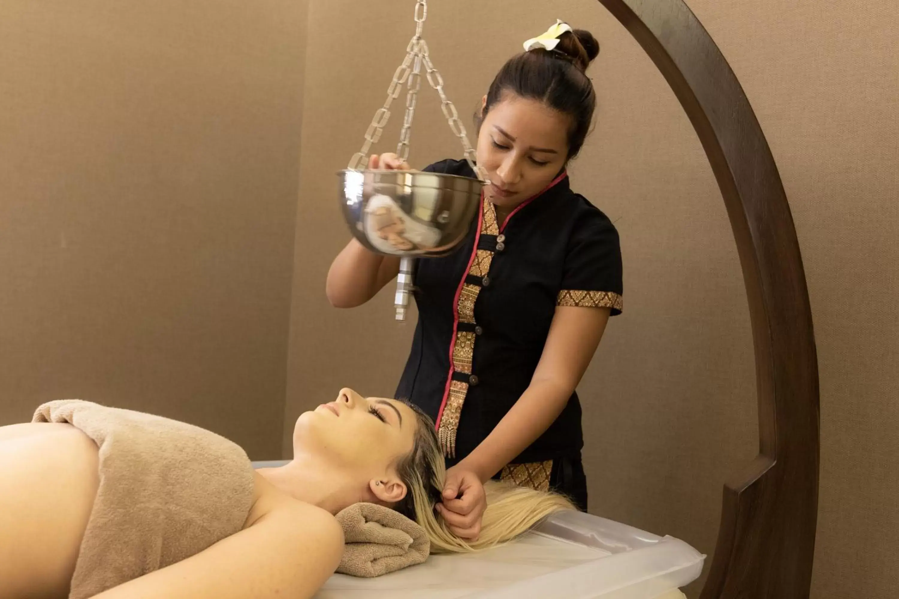 Massage in Xheko Imperial Luxury Hotel & SPA