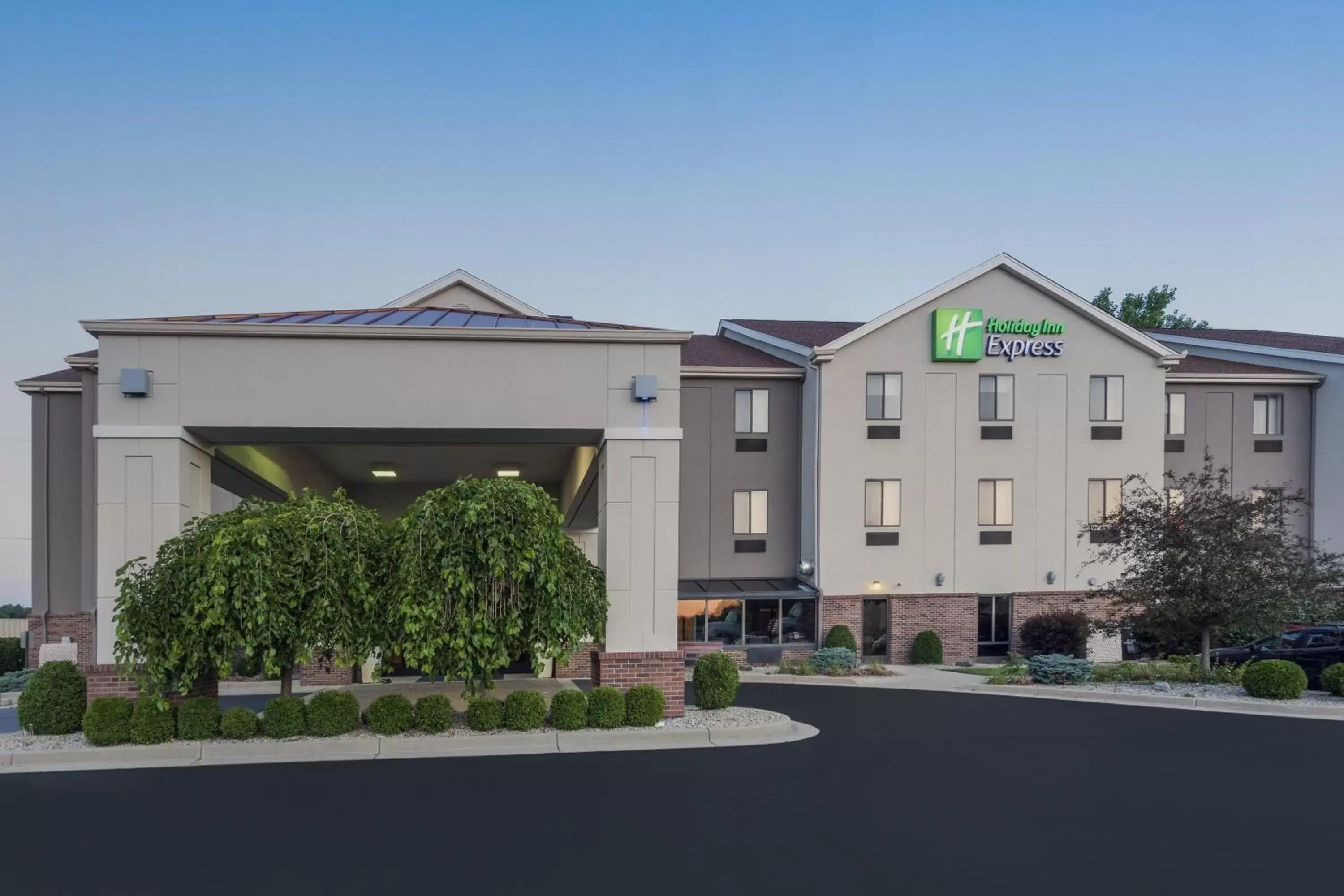 Property Building in Holiday Inn Express Hotel & Suites Brookville, an IHG Hotel