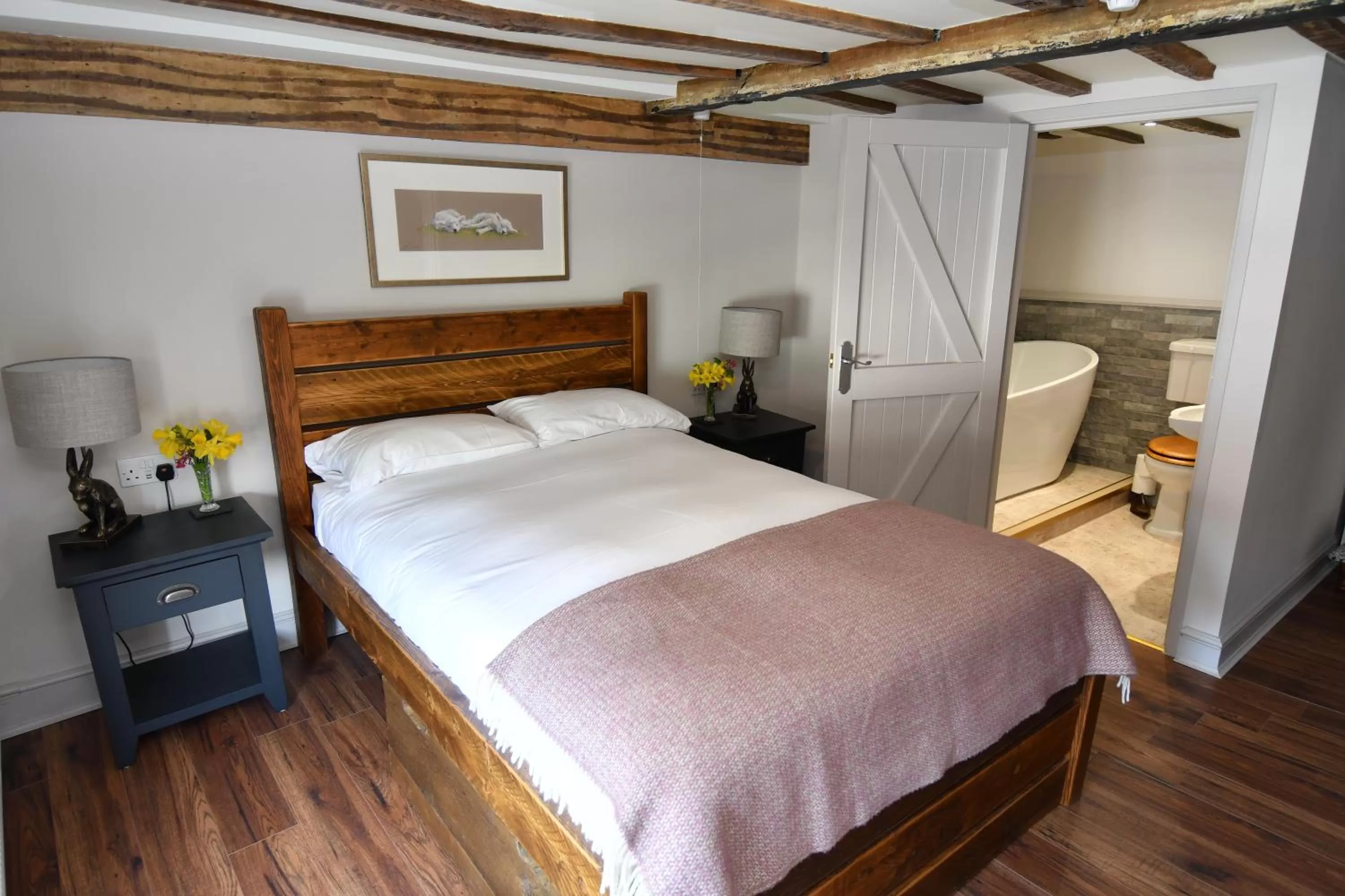 Bedroom, Bed in The Swan Hotel, Alresford