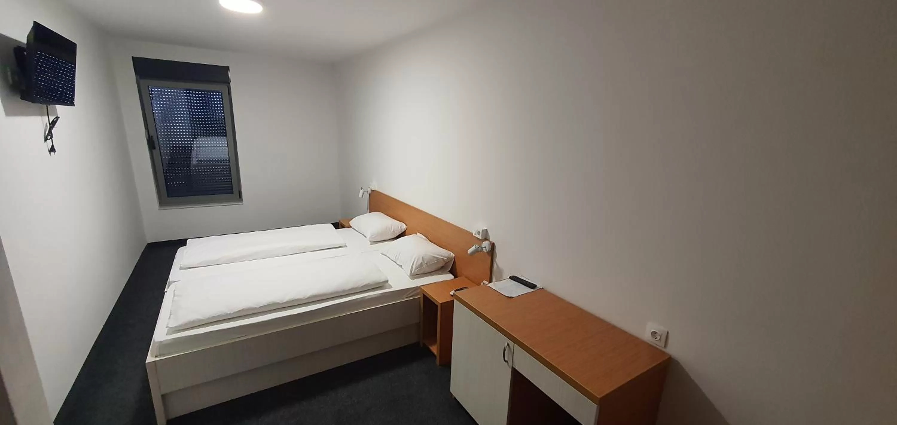 Bed in Hotel Rivero A&S