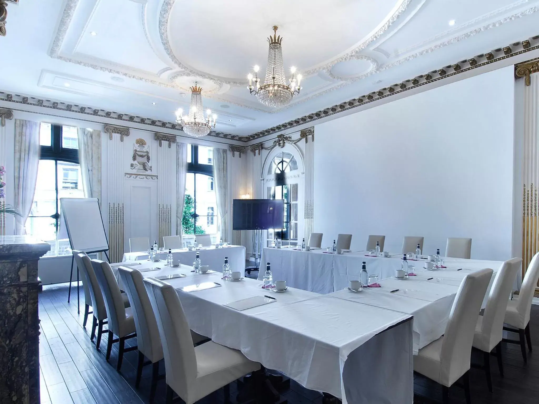 Banquet/Function facilities in Grand Royale London Hyde Park