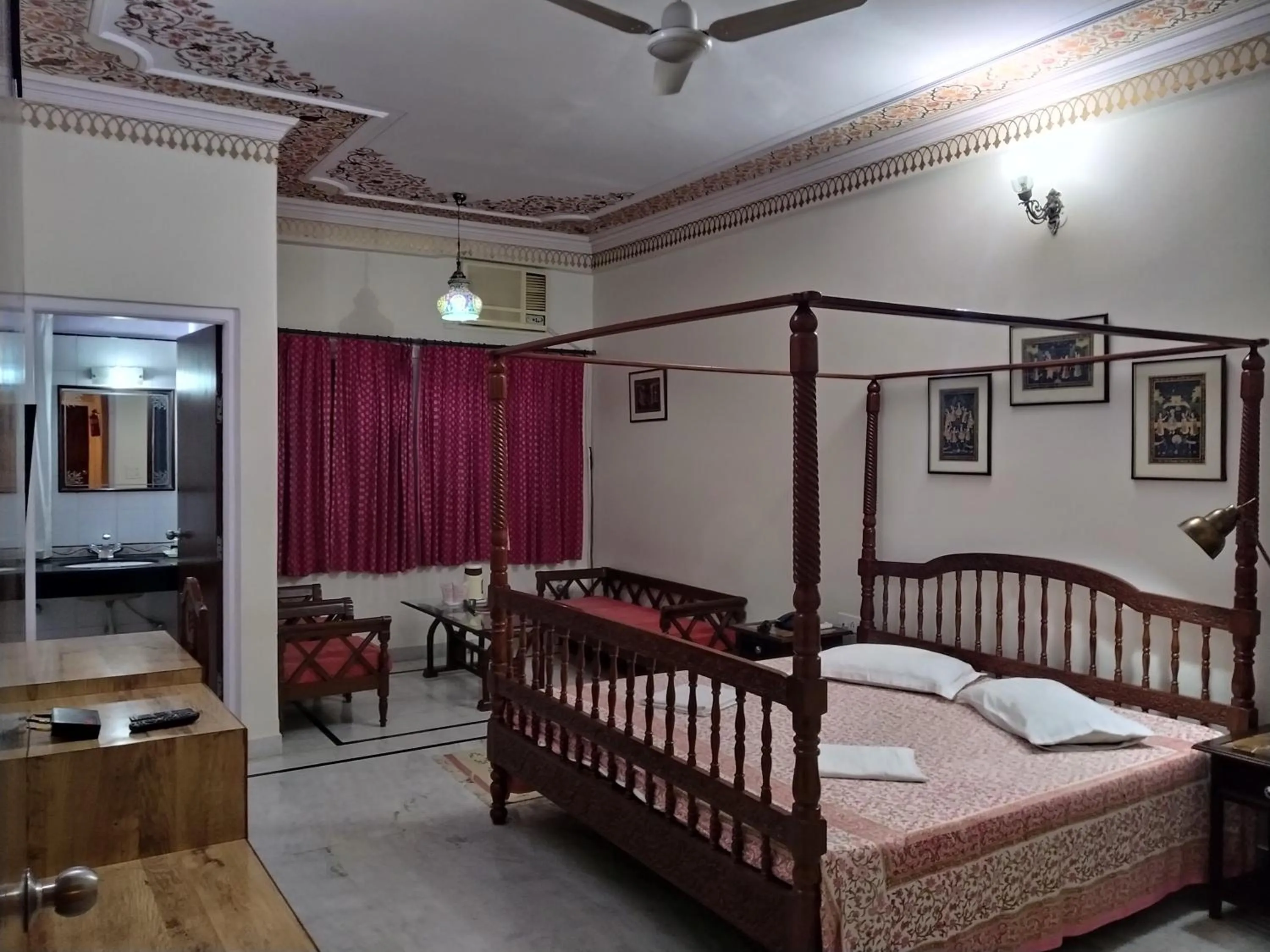 Bed in Anuraag Villa