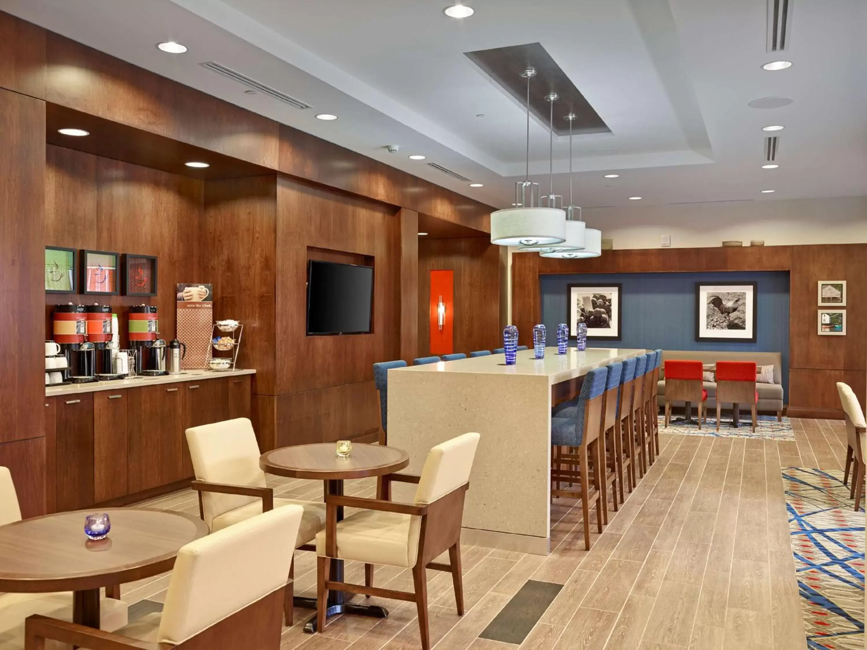 Lobby or reception, Restaurant/Places to Eat in Hampton Inn by Hilton Halifax Downtown