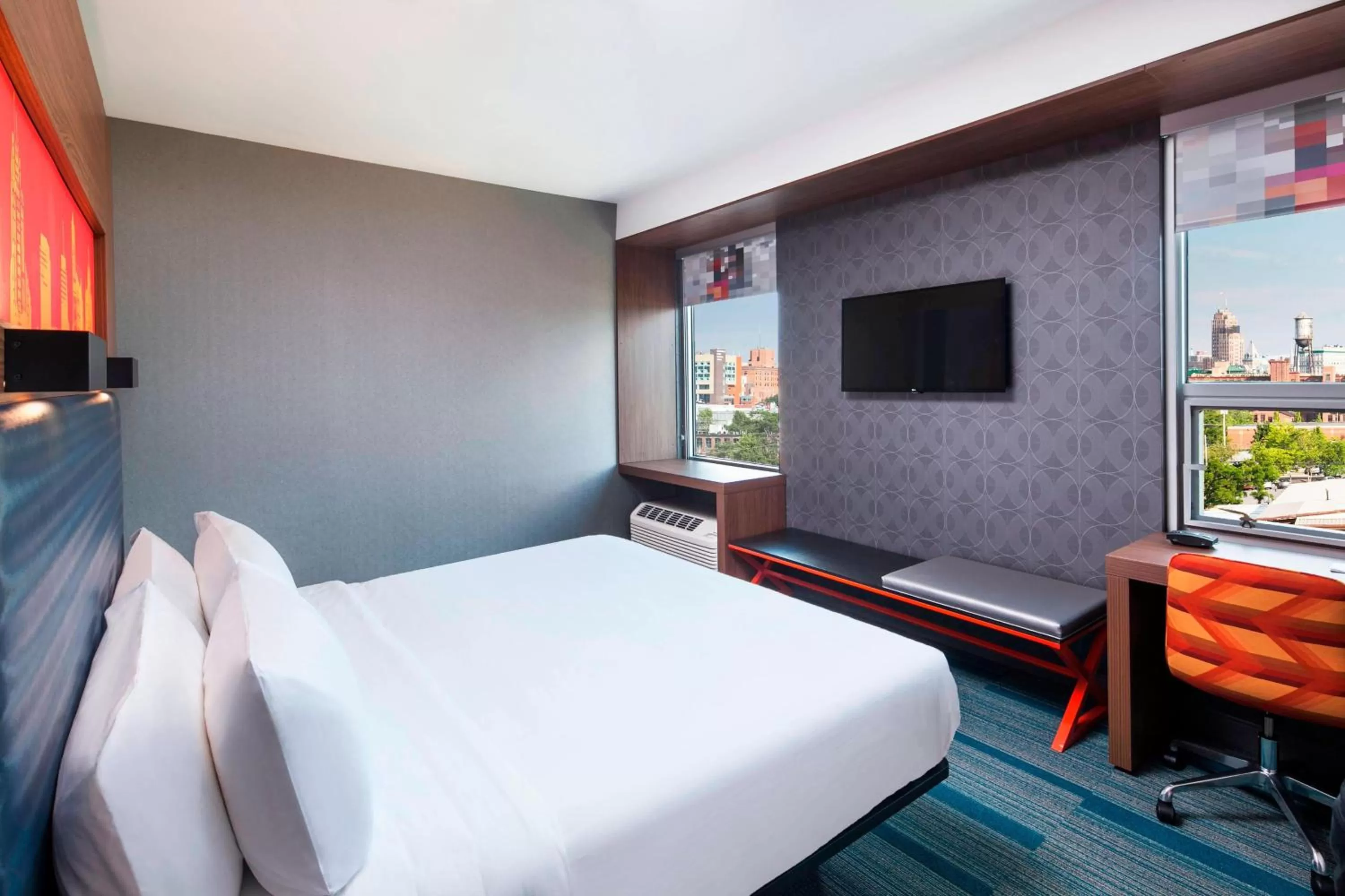 King Room - Hearing Accessible in Aloft Syracuse Inner Harbor