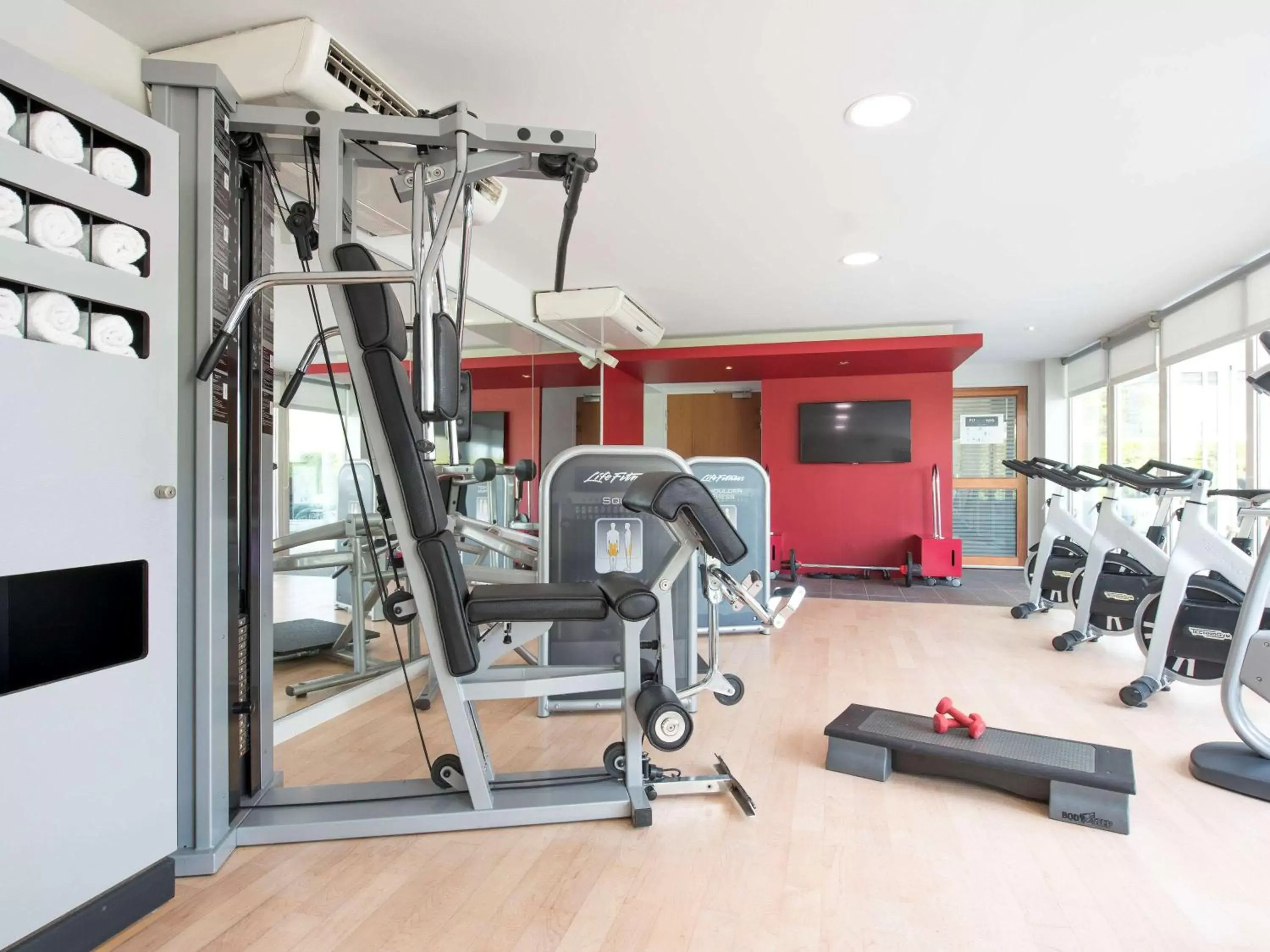 Property building, Fitness Center/Facilities in Pullman Toulouse Airport