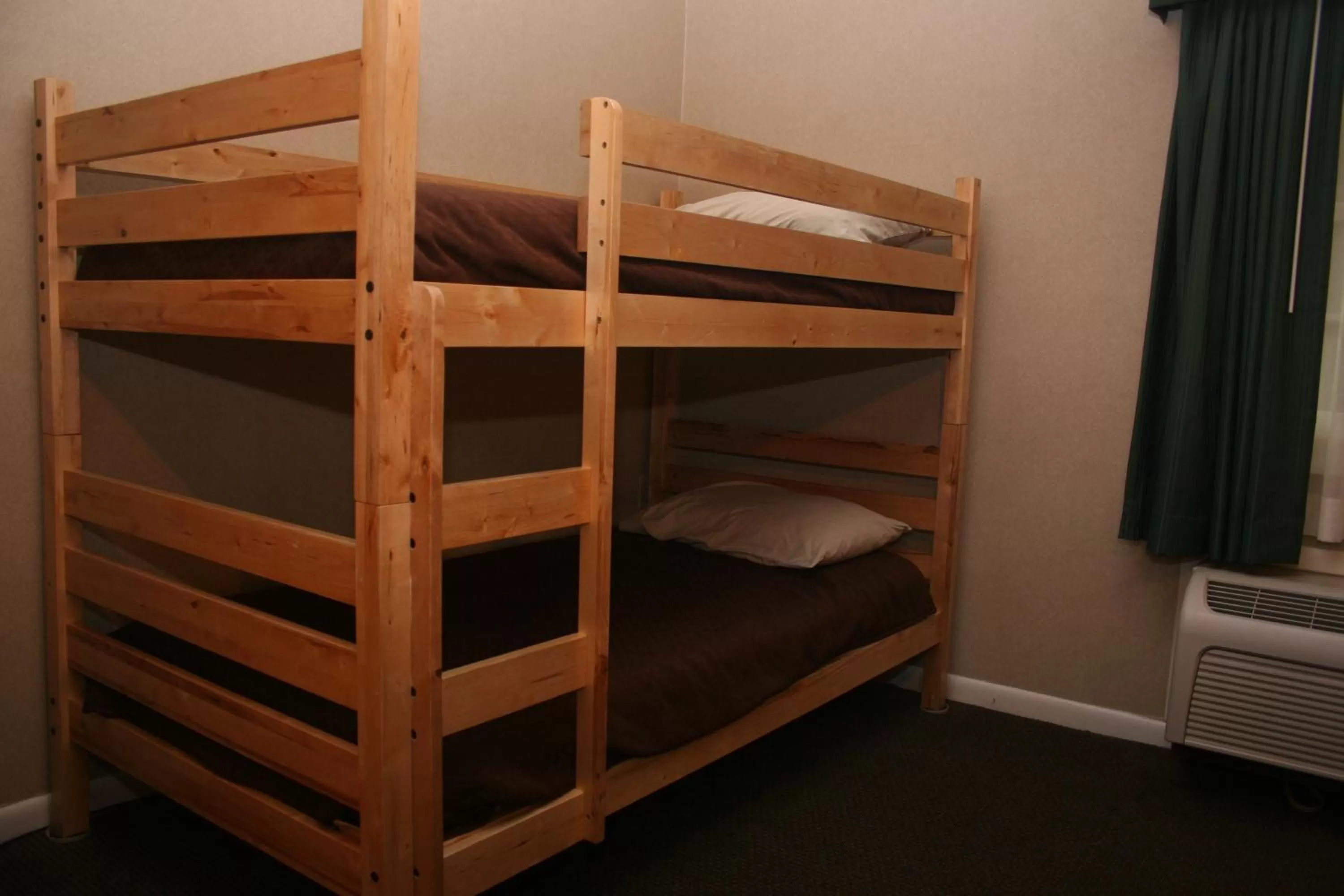 bunk bed in Best Western Chincoteague Island