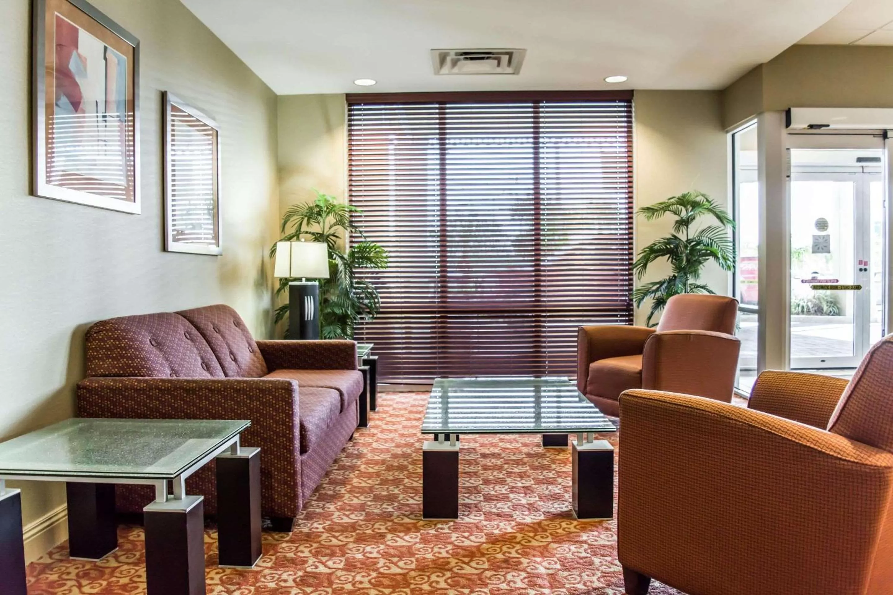 Lobby or reception in Comfort Suites Palm Bay - Melbourne