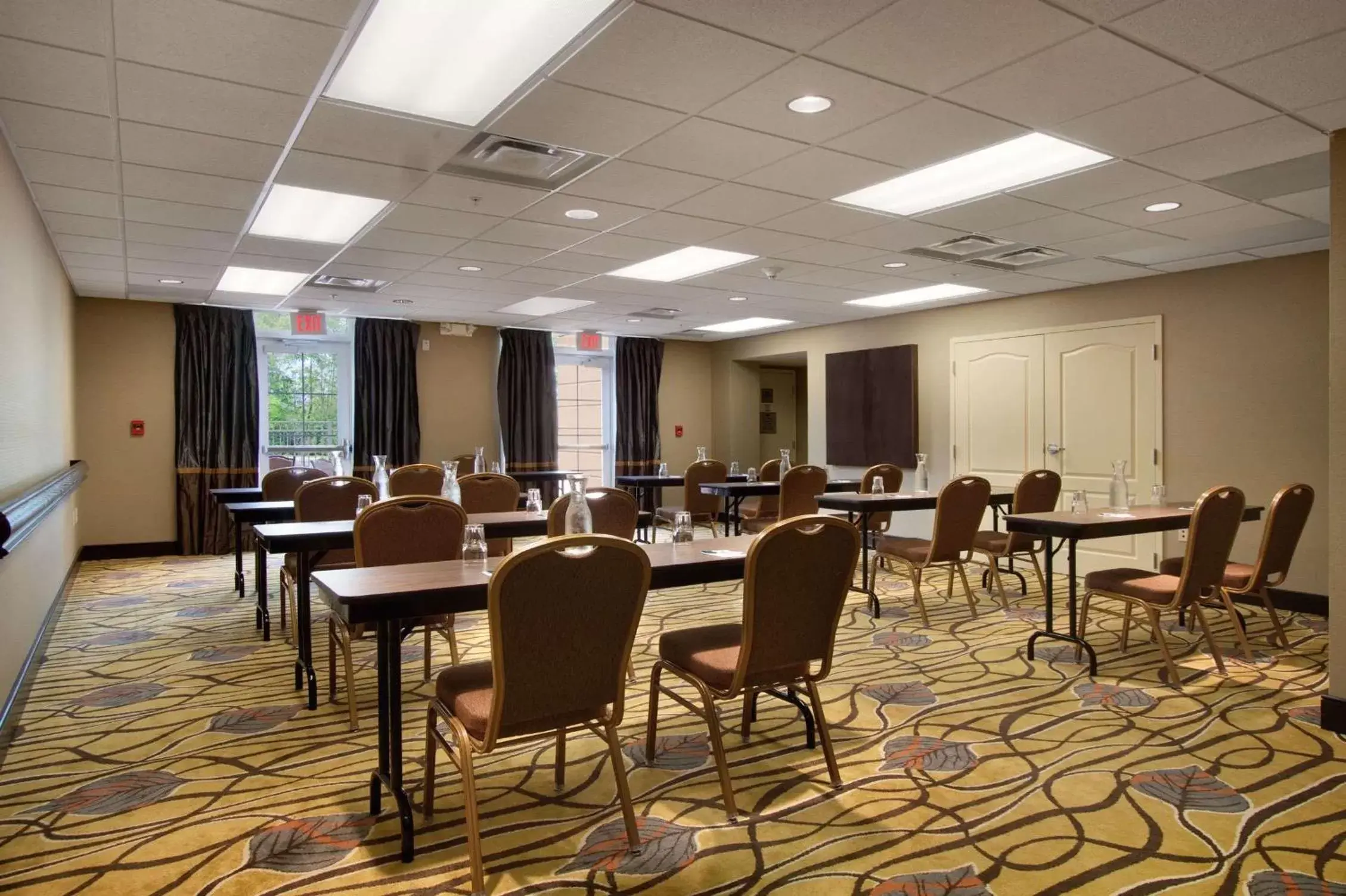 Meeting/conference room in Homewood Suites by Hilton Rochester/Greece, NY