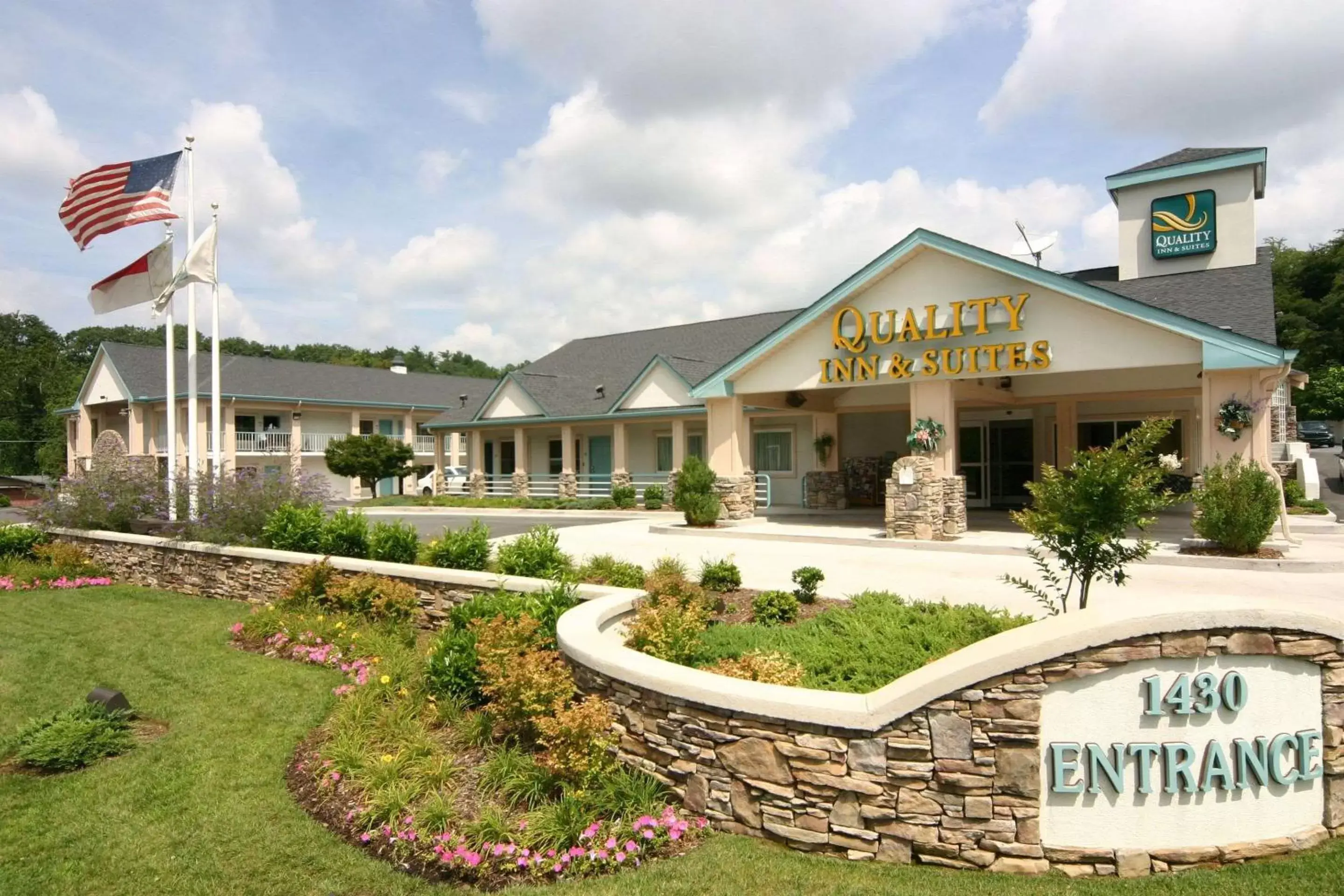 Property building in Quality Inn & Suites Biltmore East