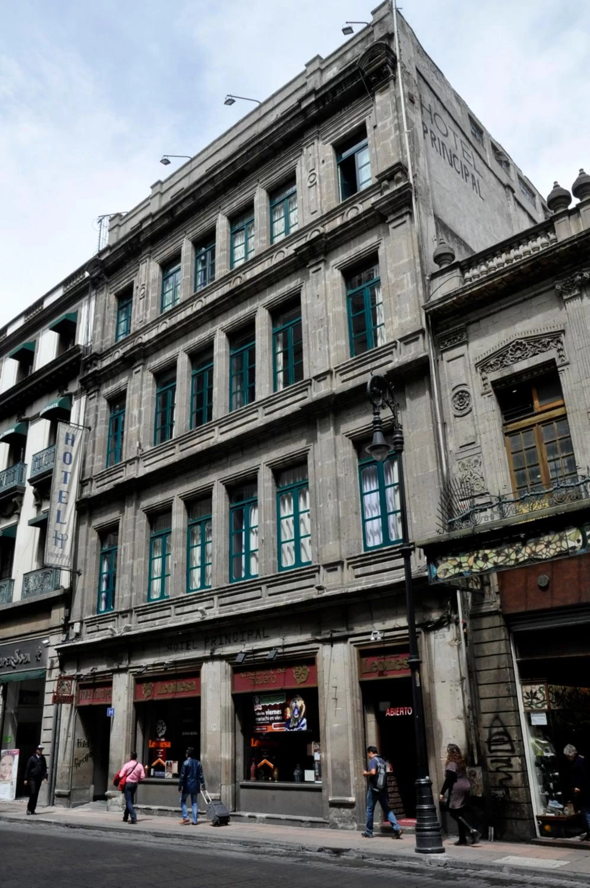 Facade/entrance in Hotel Principal