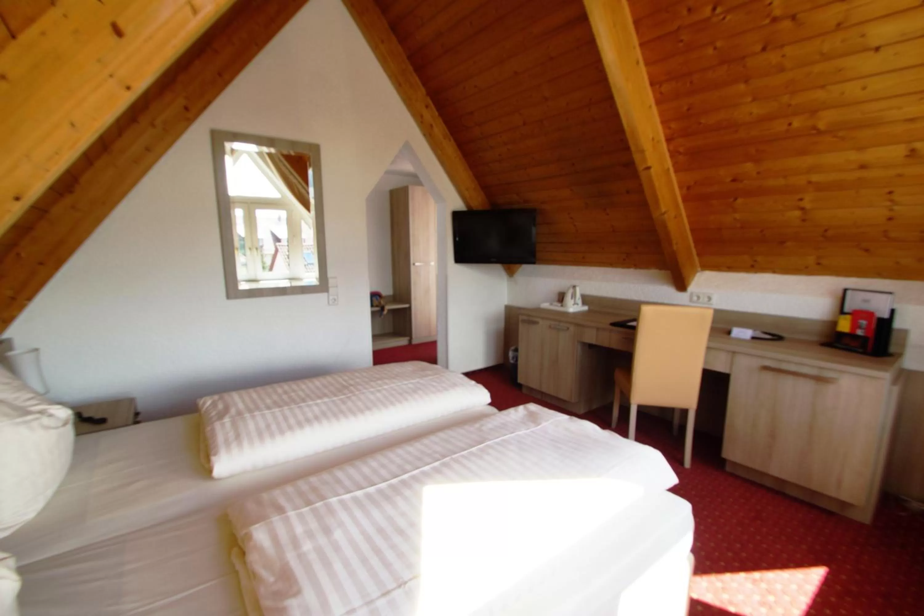 Bed in Airport Hotel Filder Post