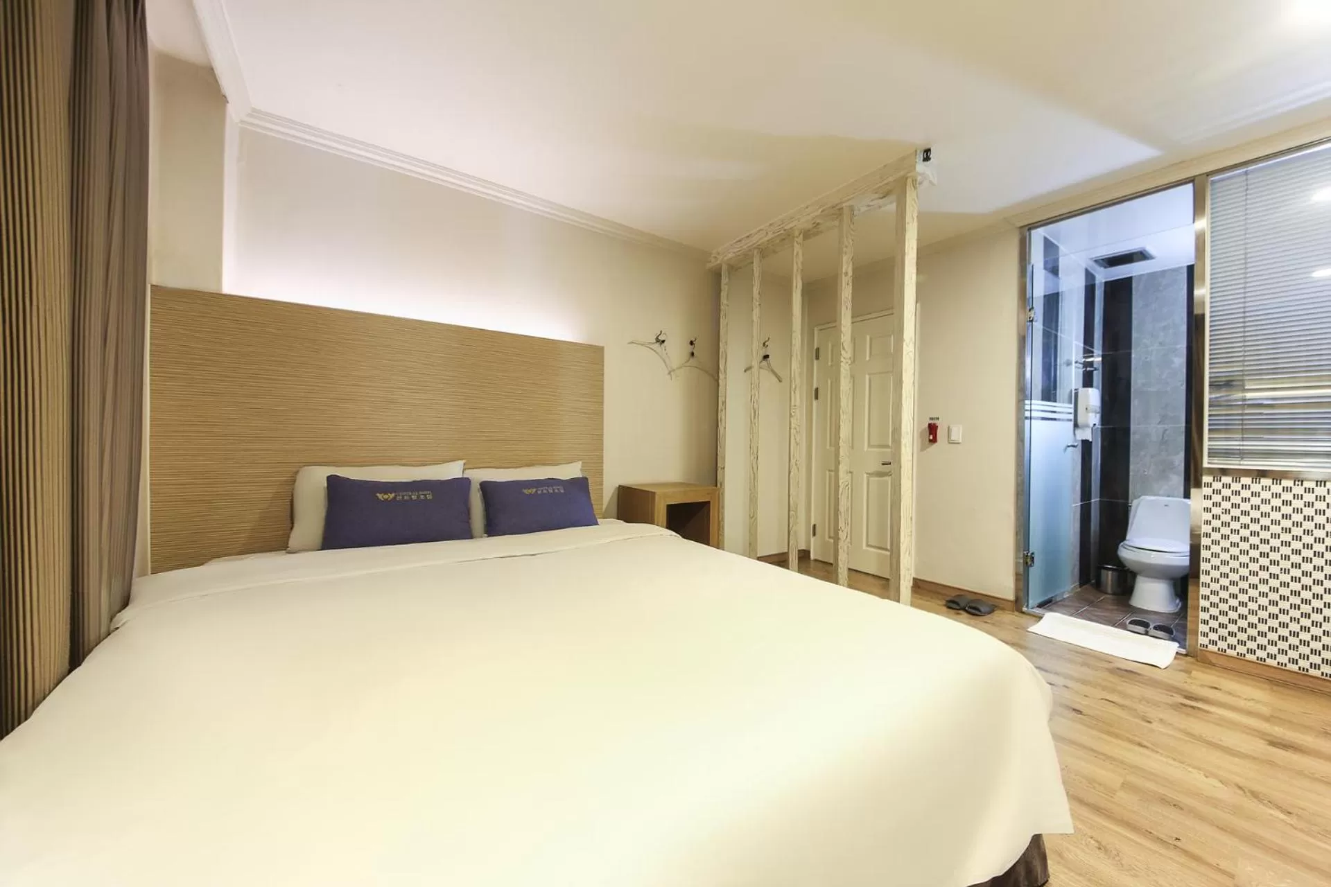 Bed in Central Hotel