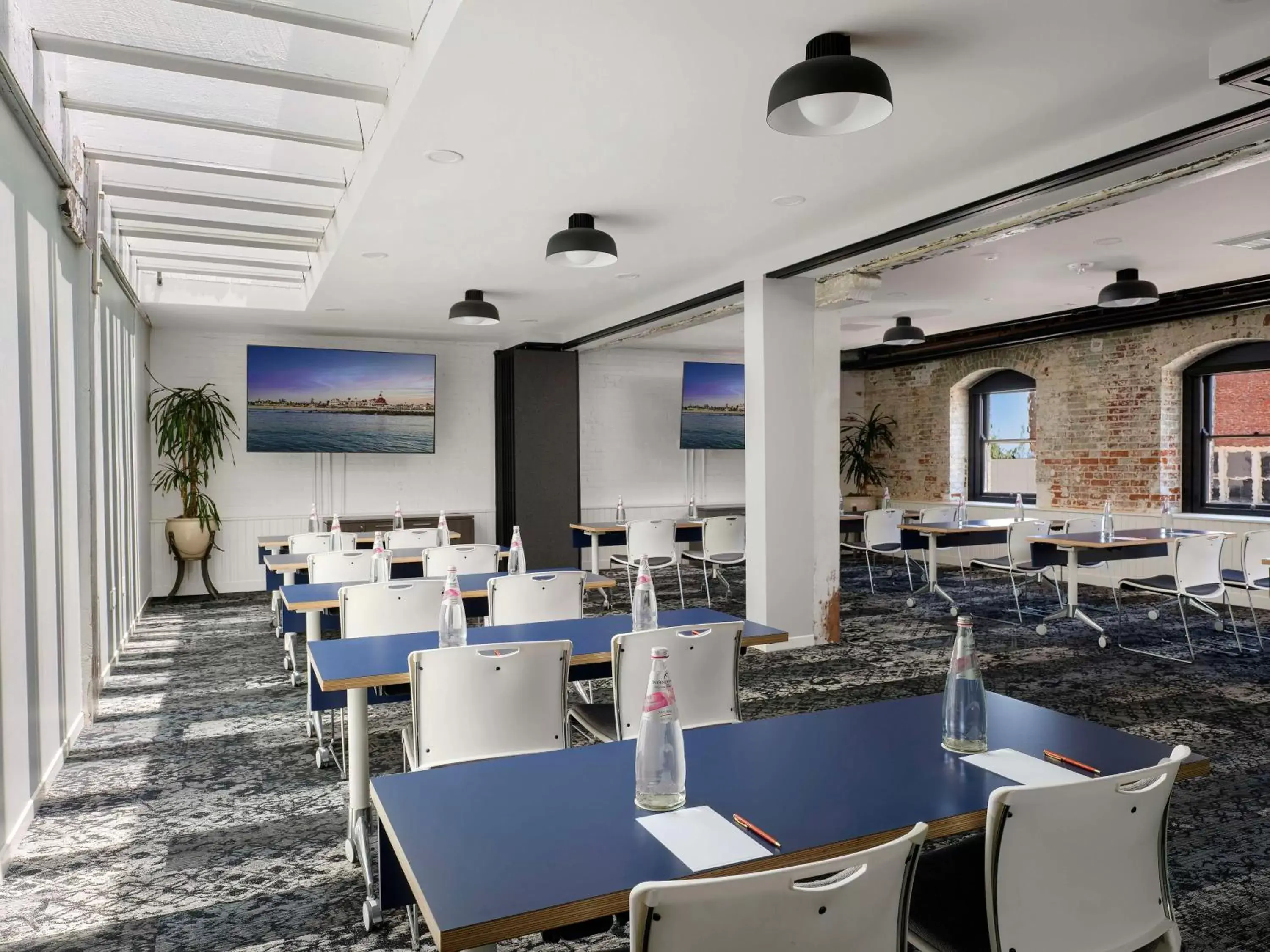 Meeting/conference room, Restaurant/Places to Eat in Hotel del Coronado, Curio Collection by Hilton