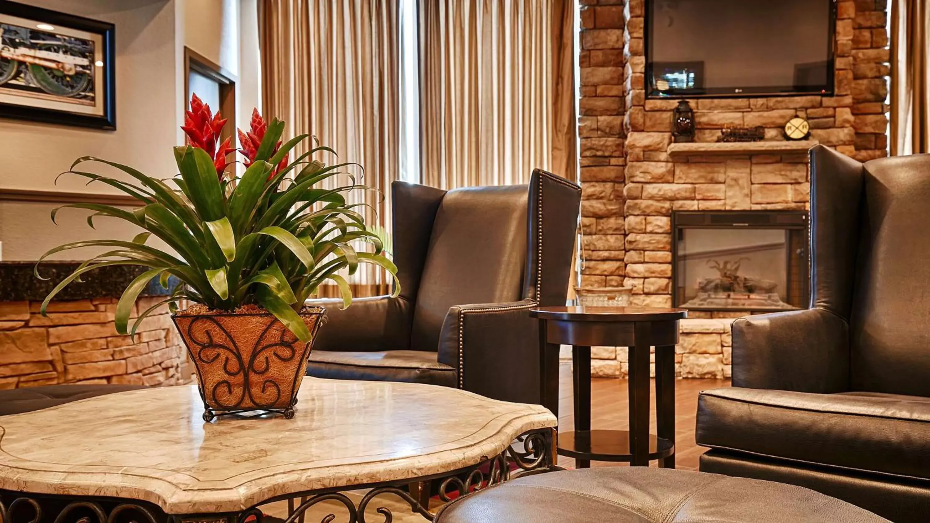 Lobby or reception, Seating Area in Best Western Heritage Inn - Chattanooga