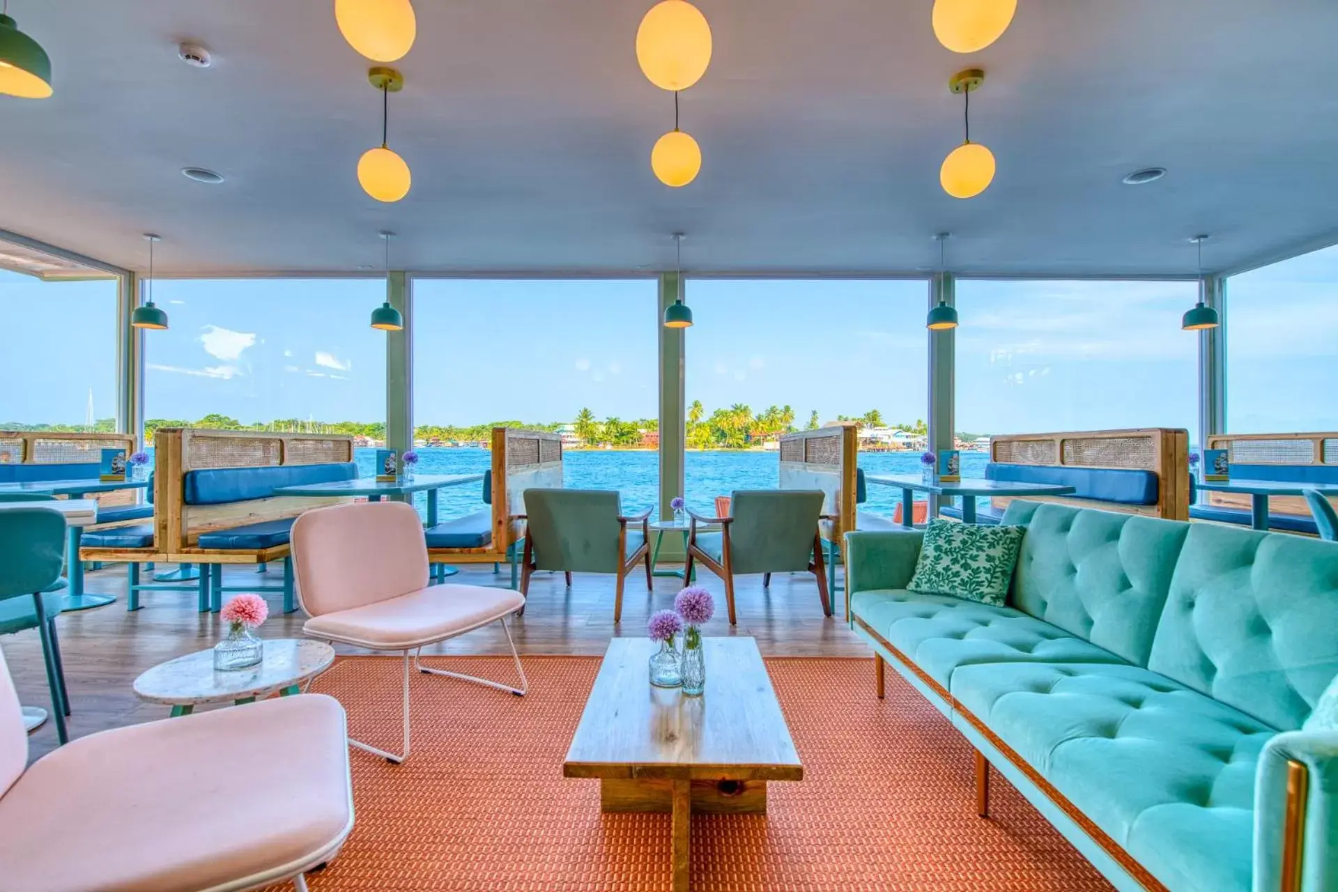 Restaurant/places to eat in Bocas Paradise Hotel Restaurant/places to eat in Bocas Paradise Hotel