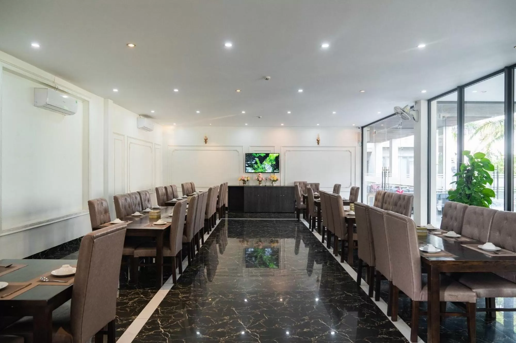 Restaurant/places to eat in Ninh Bình Premier hotel