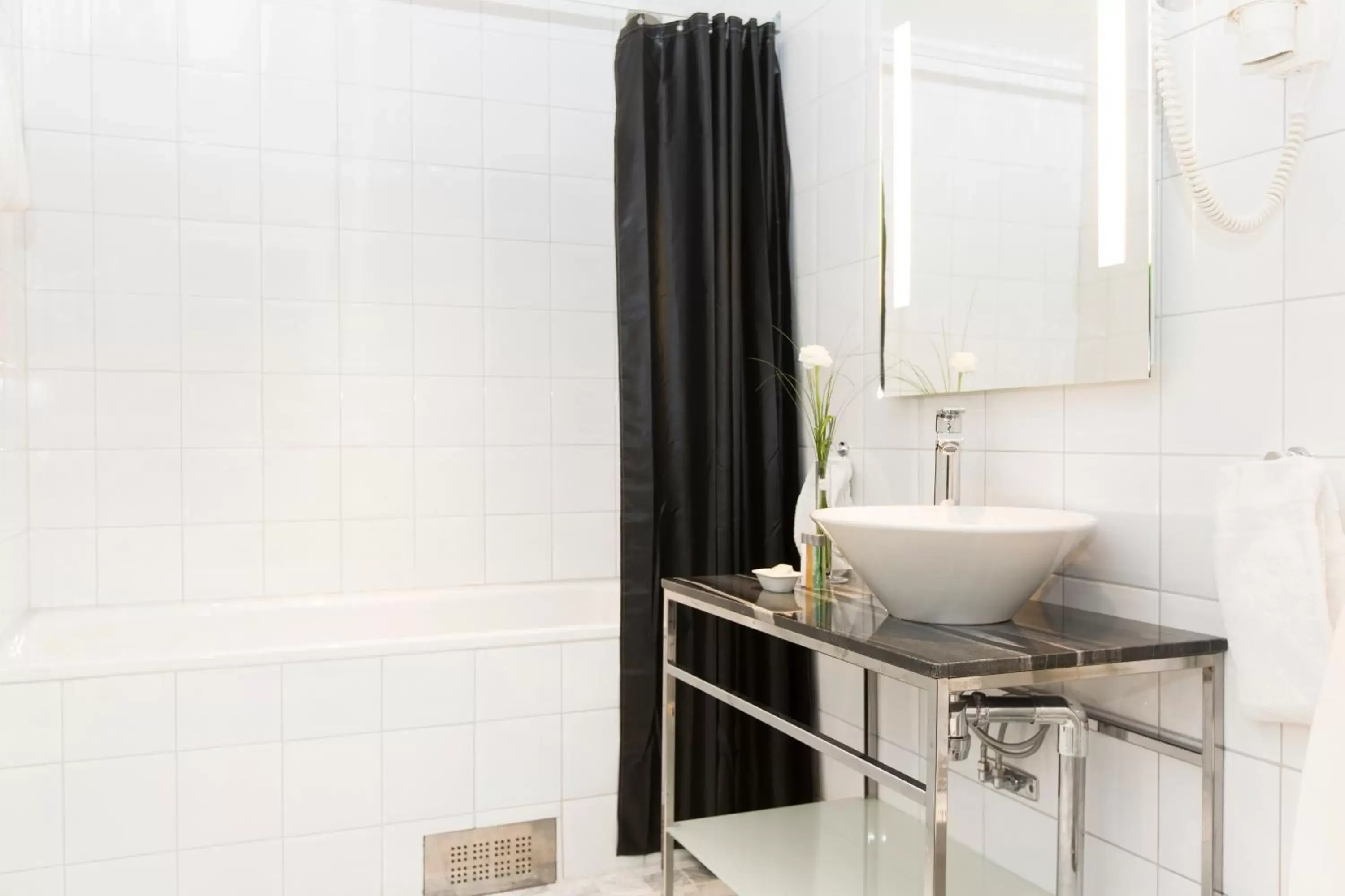 Bath, Bathroom in Elite Stadshotellet Karlstad