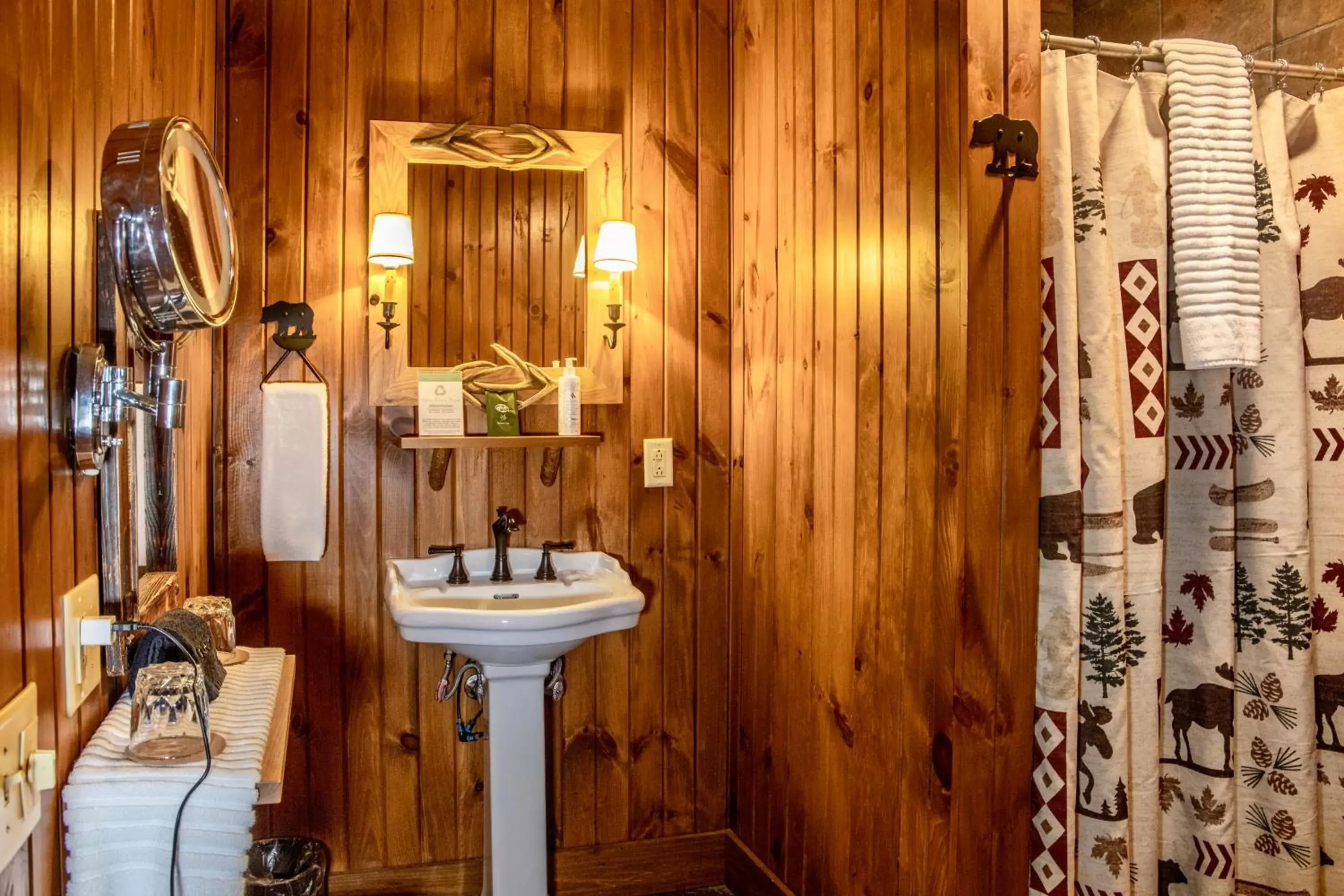 Bathroom in Finger Lakes Lodging