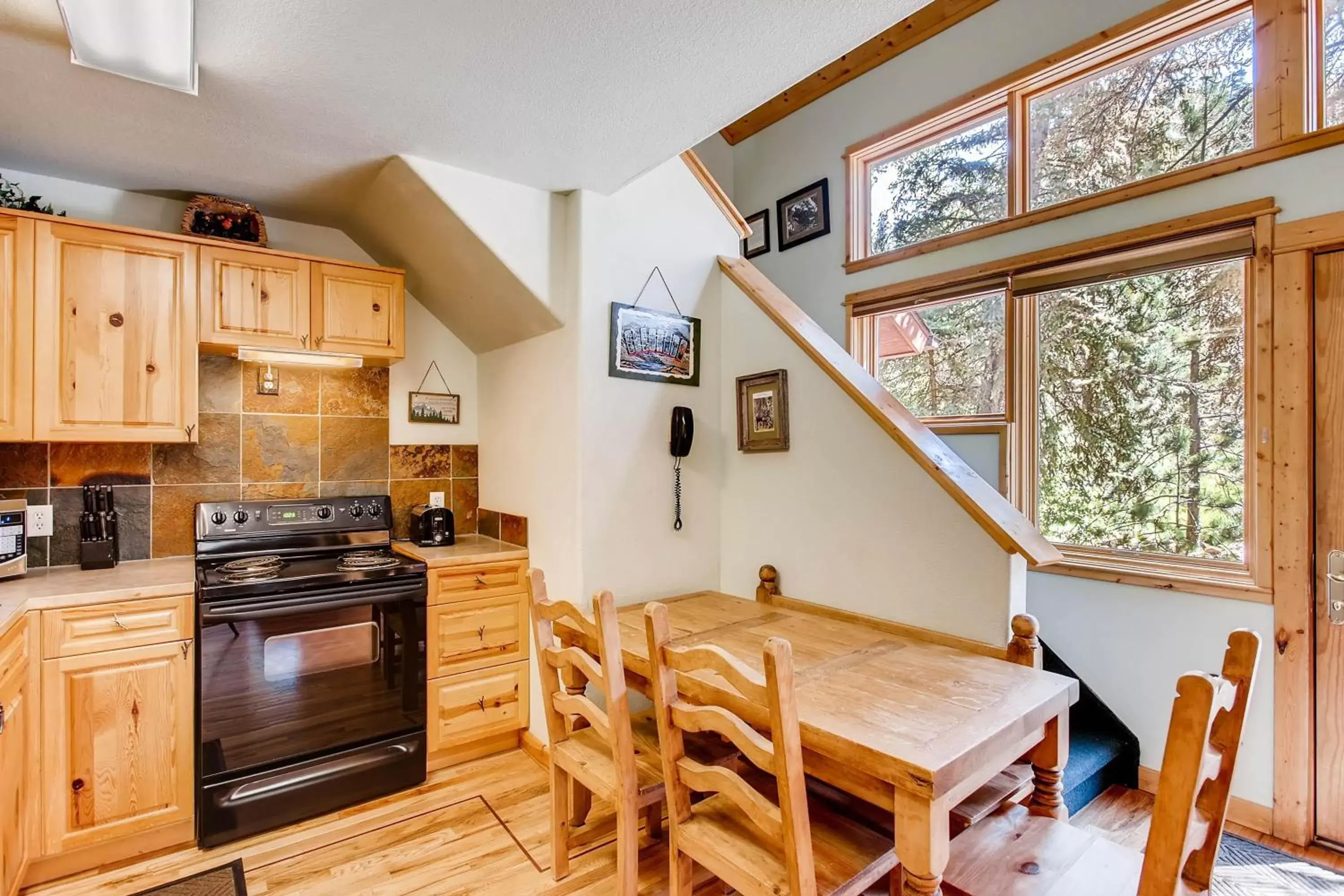 Kitchen/Kitchenette in Estes Park Condos