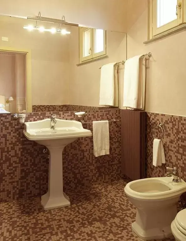 Bathroom in Relais Vimercati