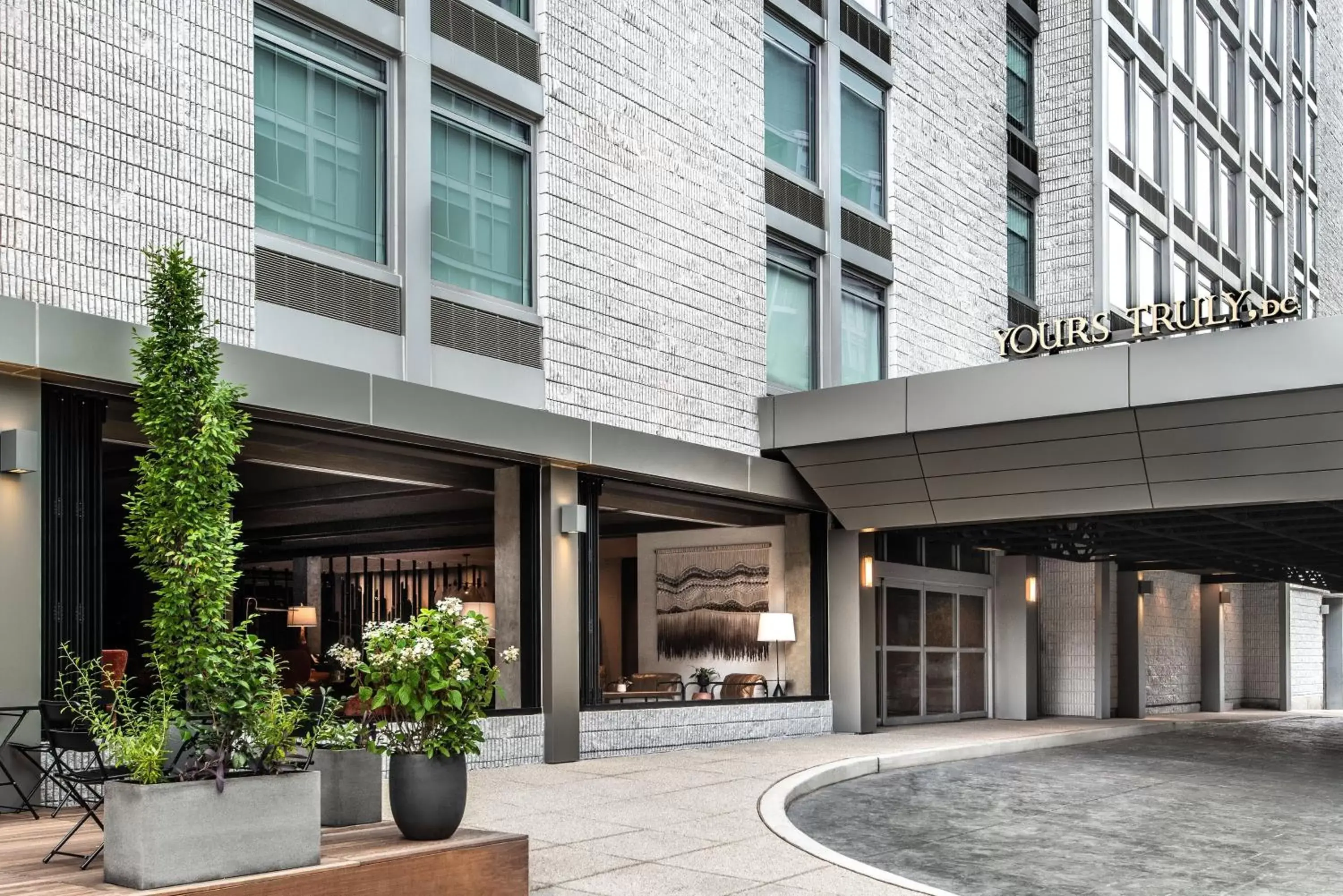 Property building in Vignette Collection Yours Truly DC by IHG Property building in Vignette Collection Yours Truly DC by IHG