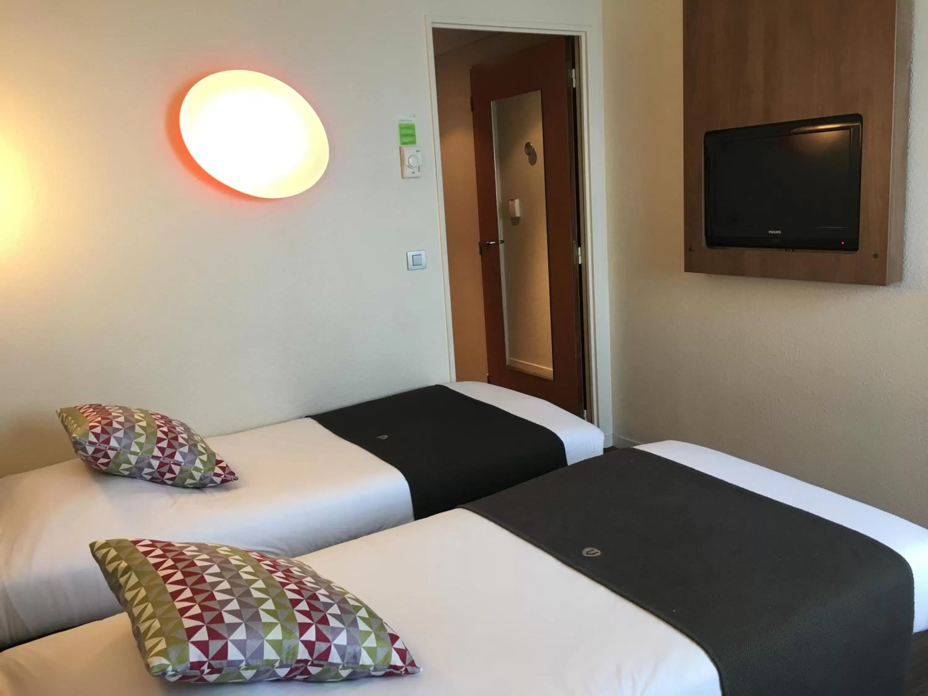Superior Twin Room in Campanile Marne la Vallée - Bussy Saint-Georges