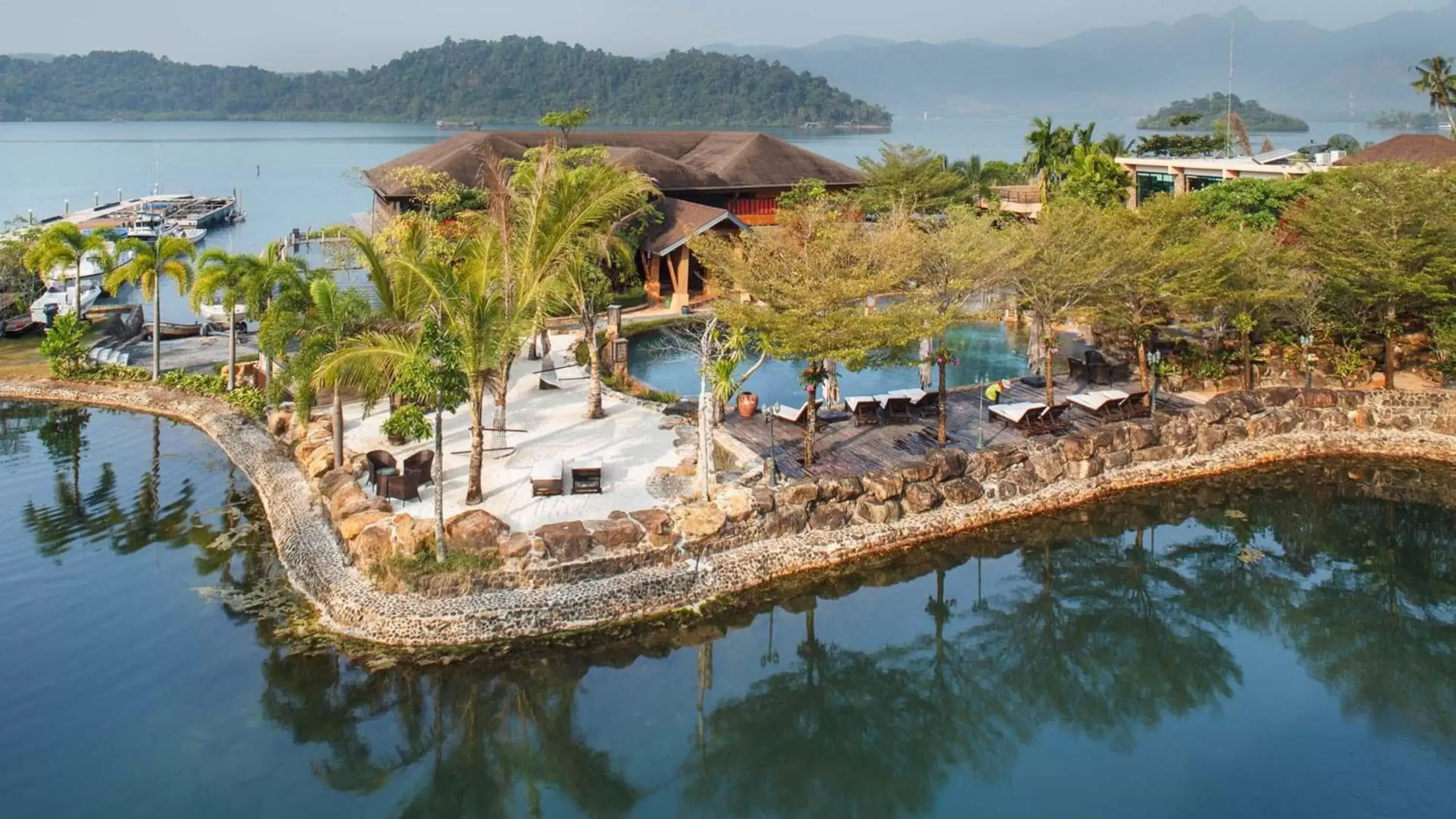 Natural landscape, Bird's-eye View in Parama Koh Chang