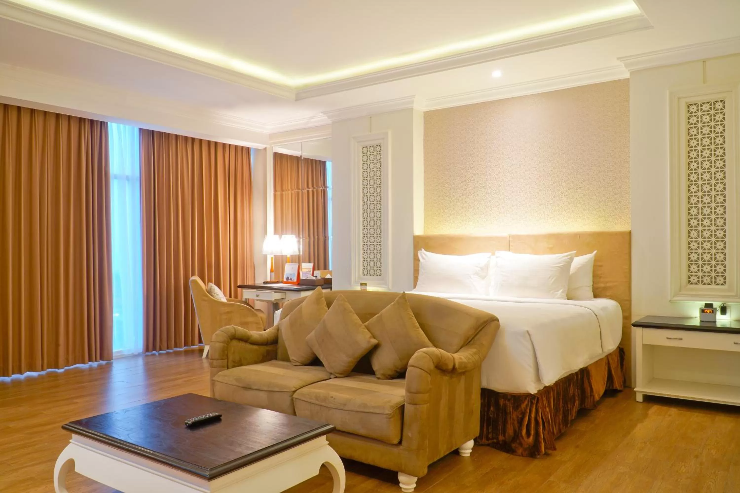 Bedroom, Bed in Swiss-Belhotel Lampung