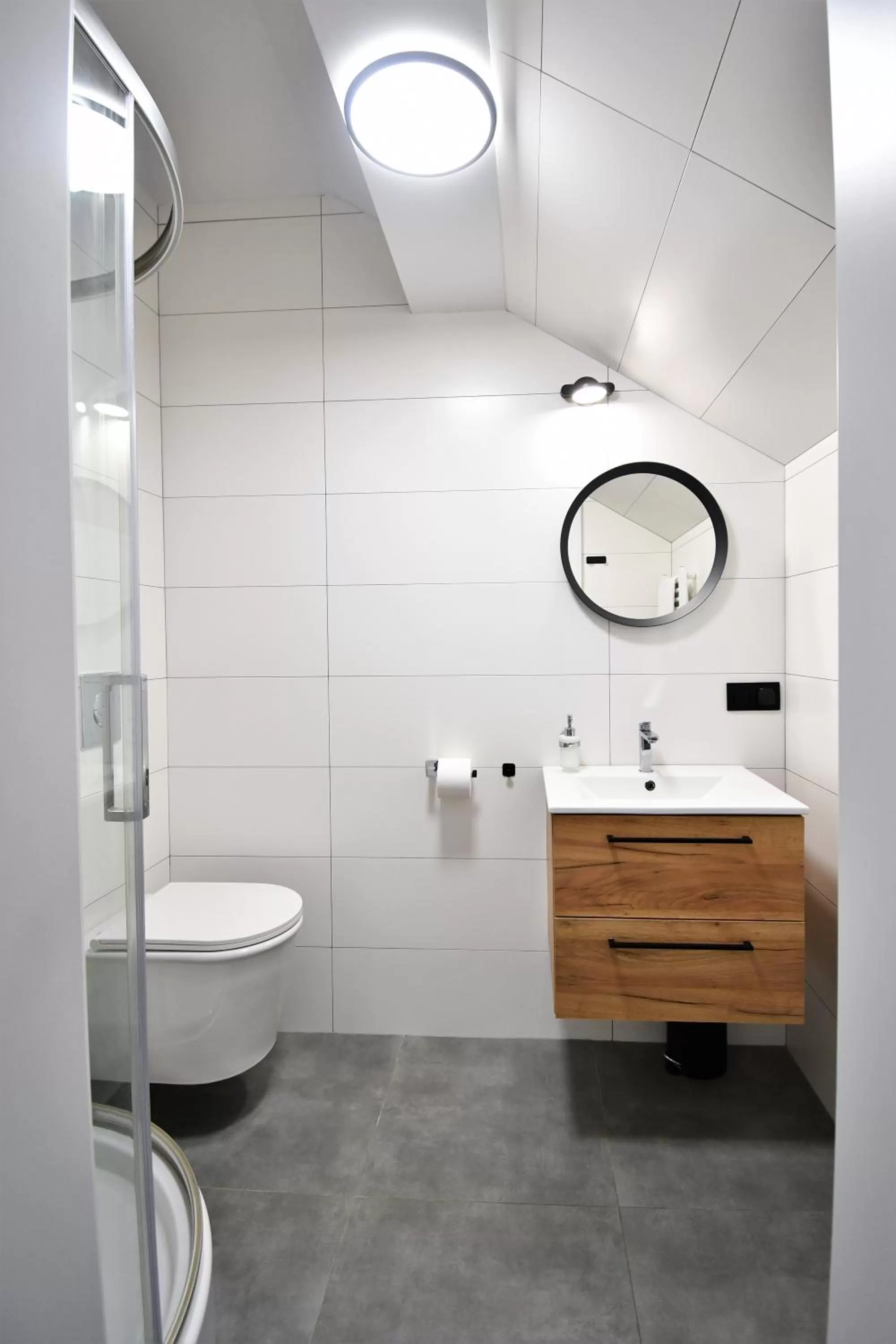 Shower in Sleepinn Gdansk Airport