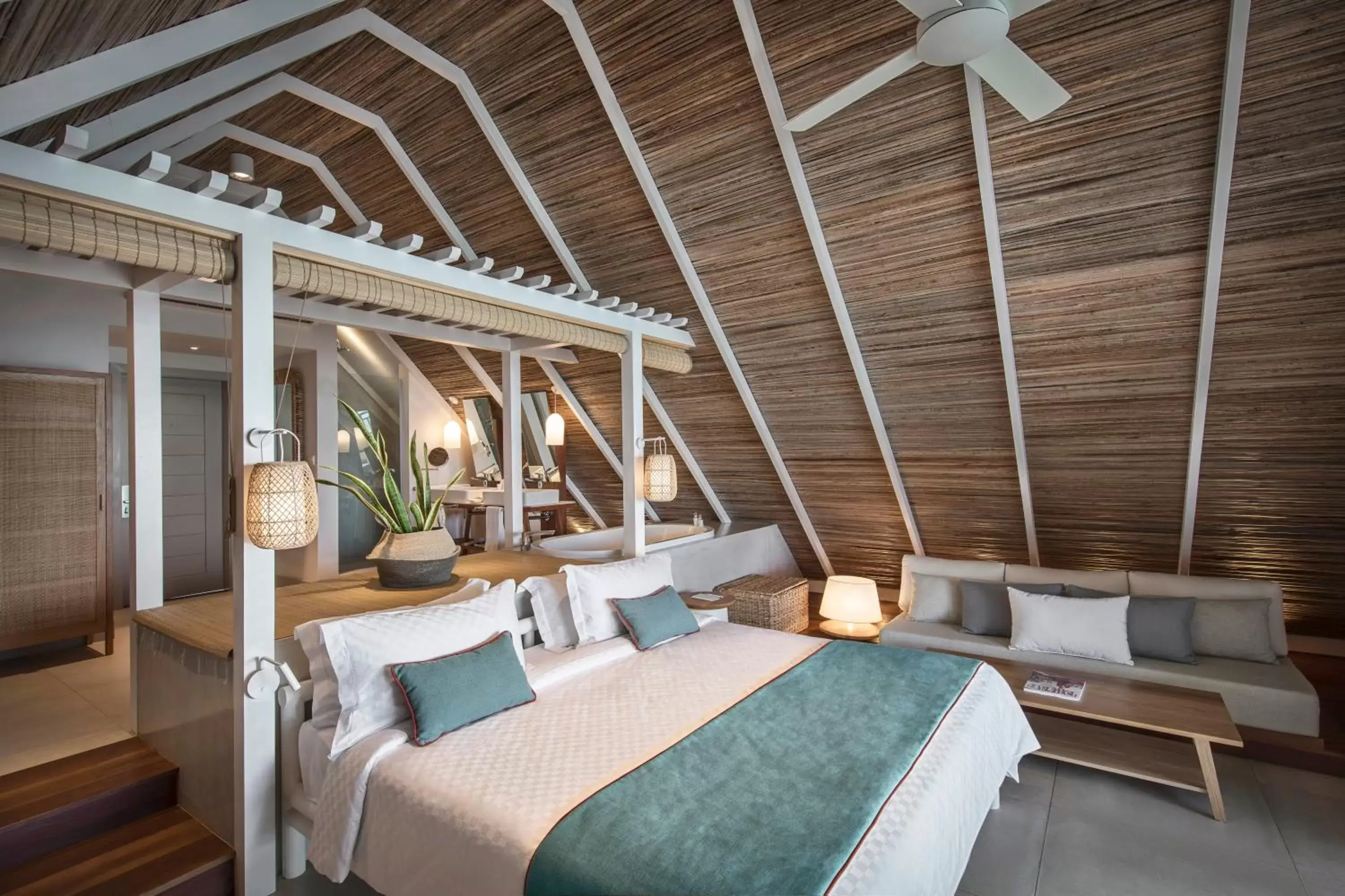 Bed in Preskil Island Resort
