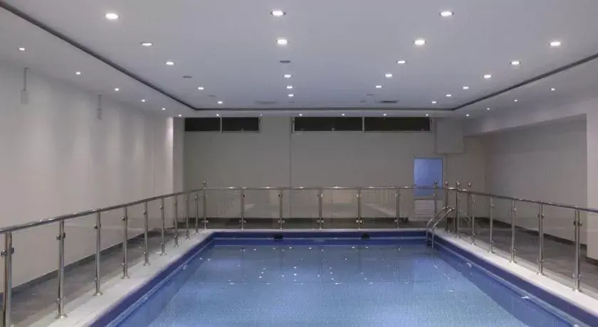 , Swimming Pool in Burj Alhayah Hotel Suites Alfalah