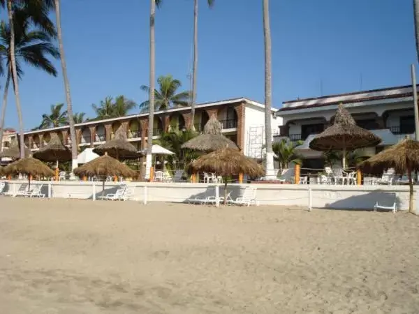 Beach, Property Building in Costa Alegre Hotel & Suites