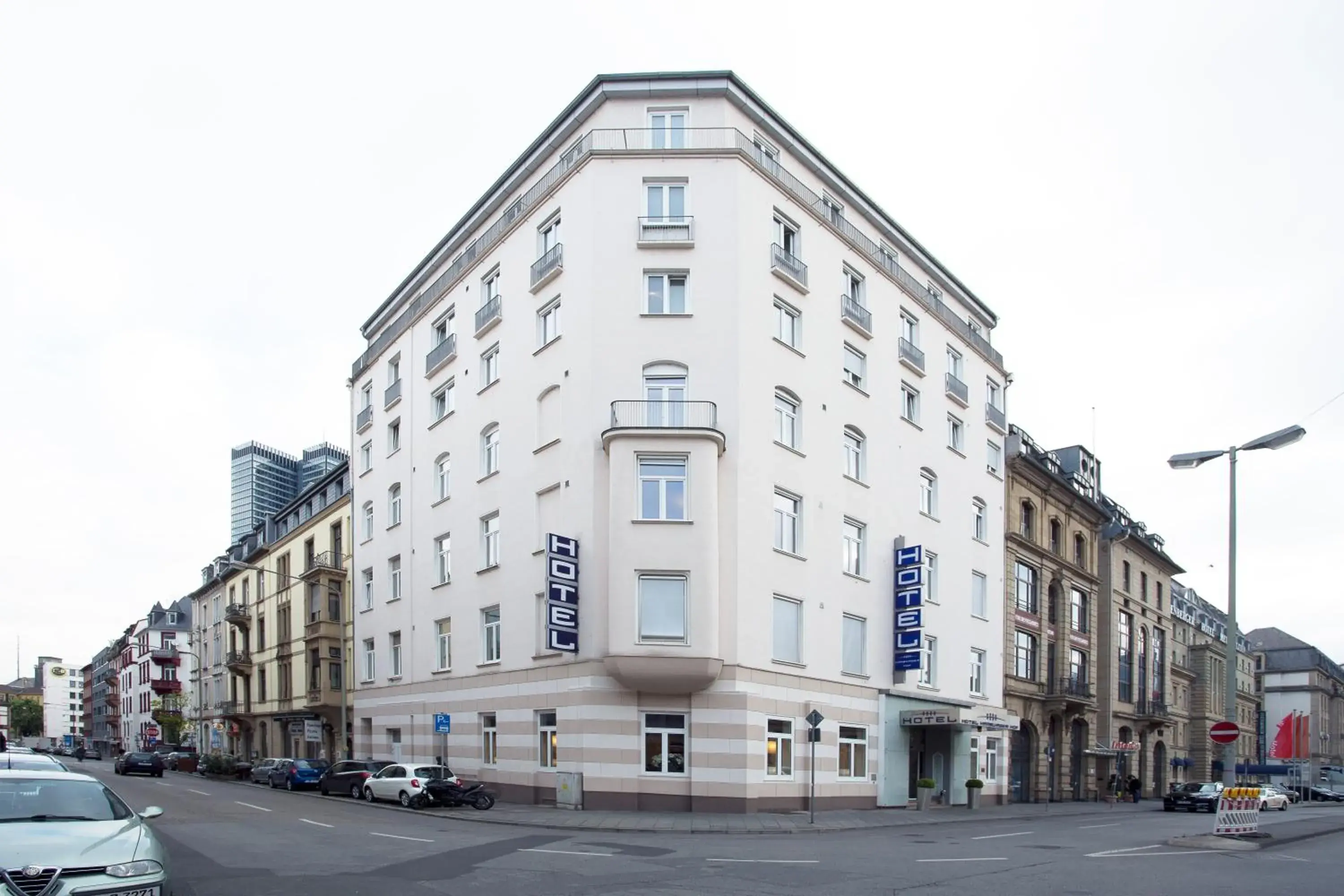 Property Building in Hotel Hamburger Hof