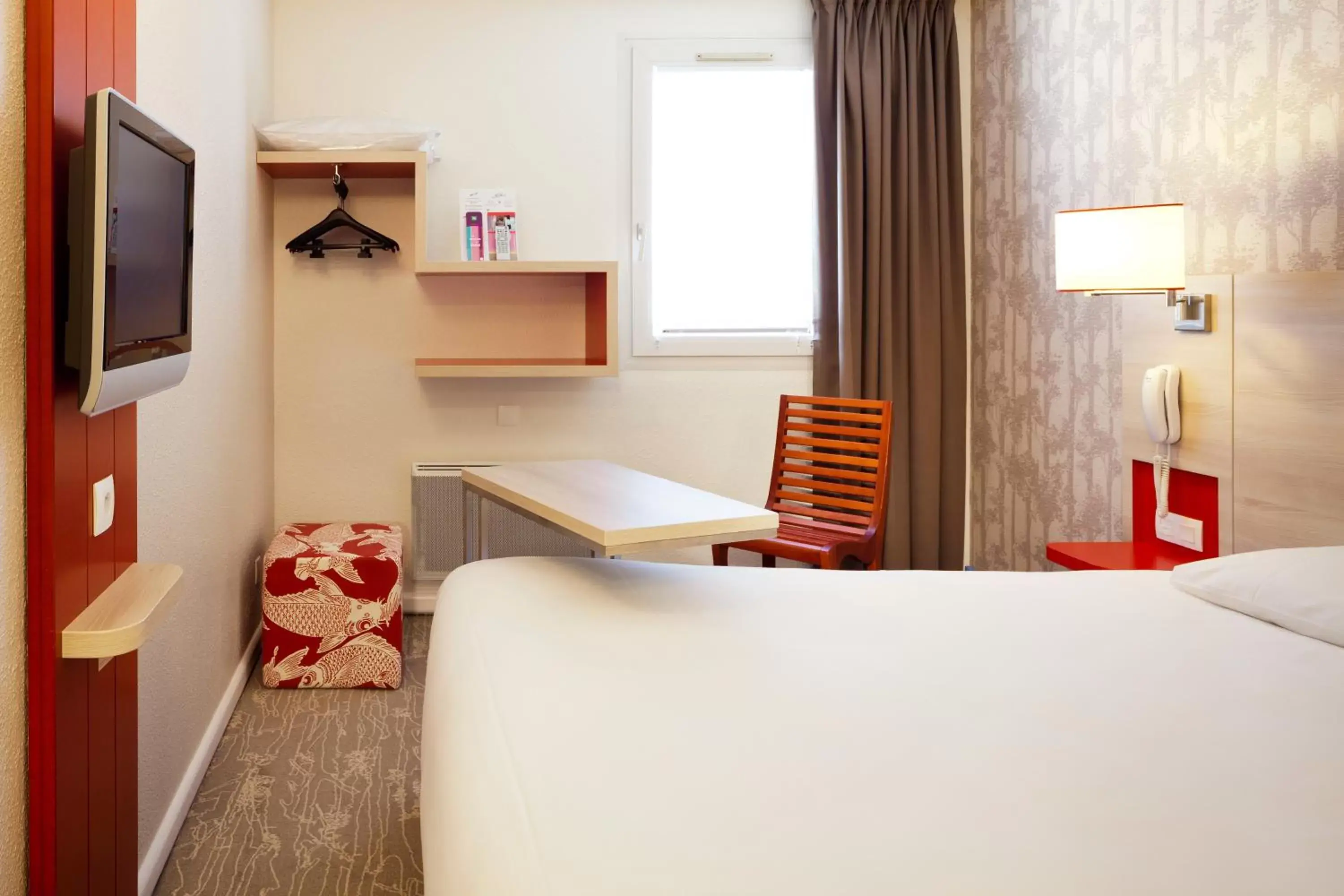 Bed in ibis Styles Ouistreham