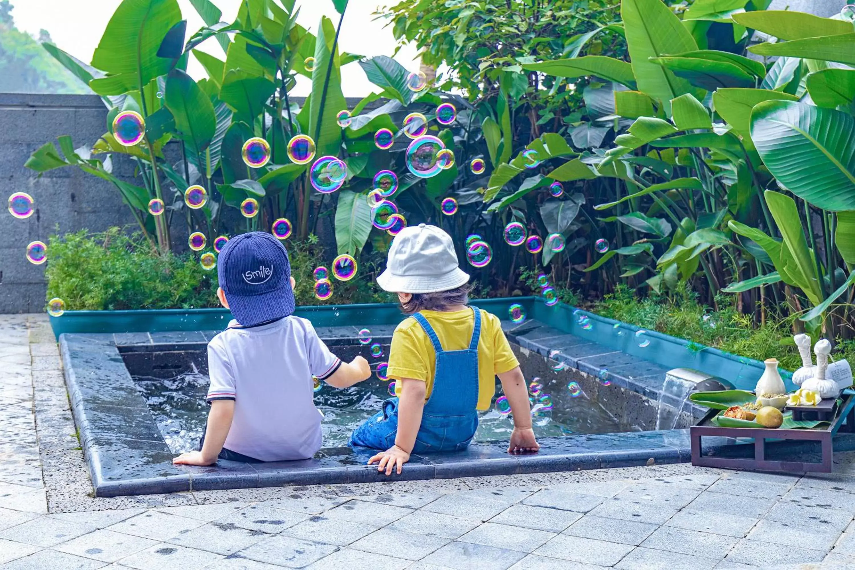 Children in Angsana Zhuhai Phoenix Bay