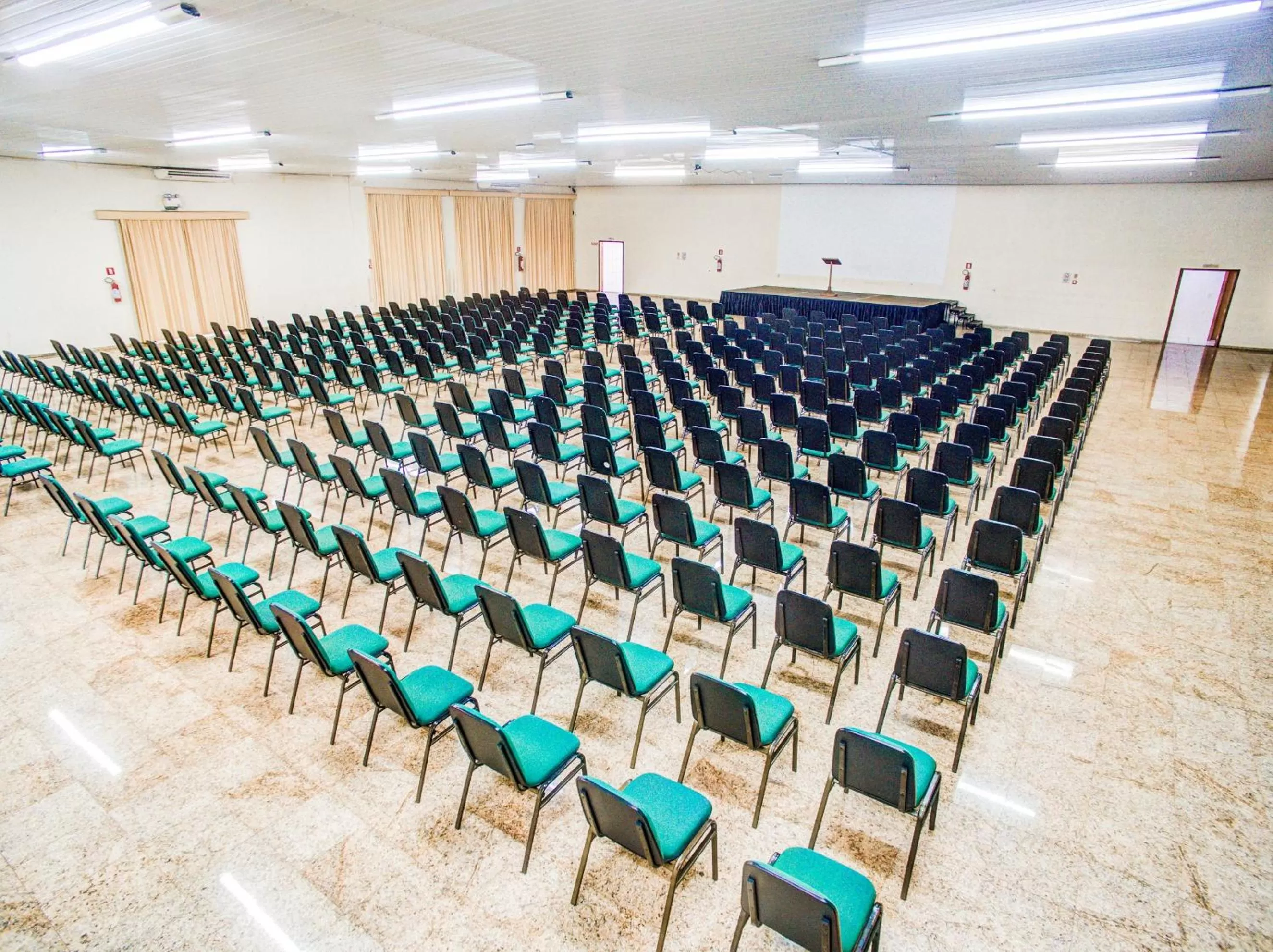 Business facilities in Hotel Dan Inn Uberaba & Convenções By Nacional Inn