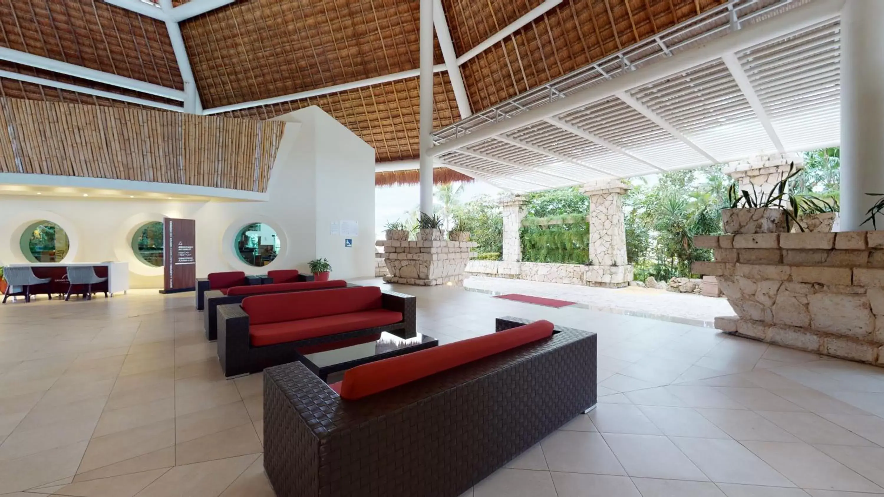 Lobby or reception in Grand Park Royal Cozumel