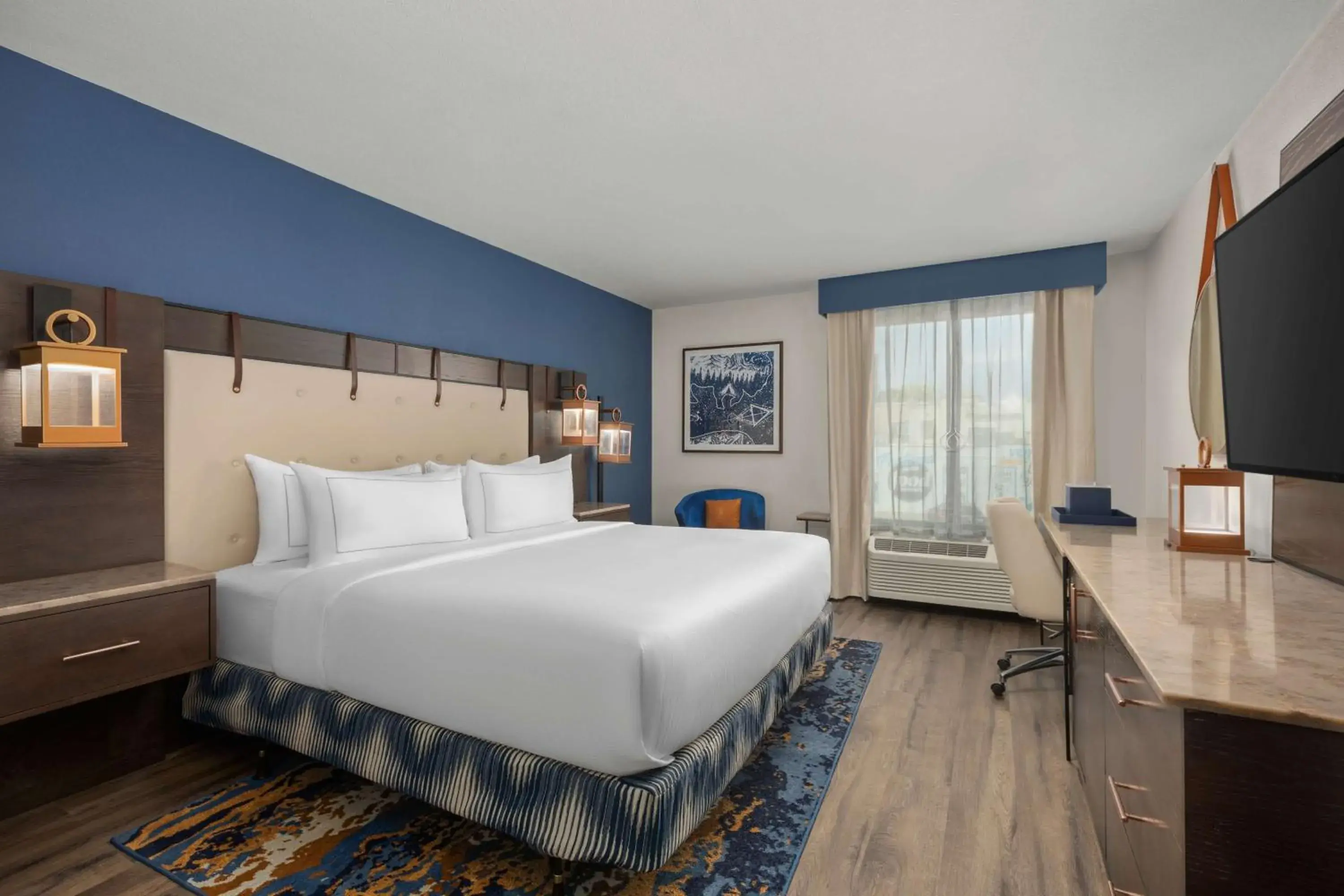 Bed in Hotel Westport Kansas City, Tapestry Collection by Hilton Bed in Hotel Westport Kansas City, Tapestry Collection by Hilton