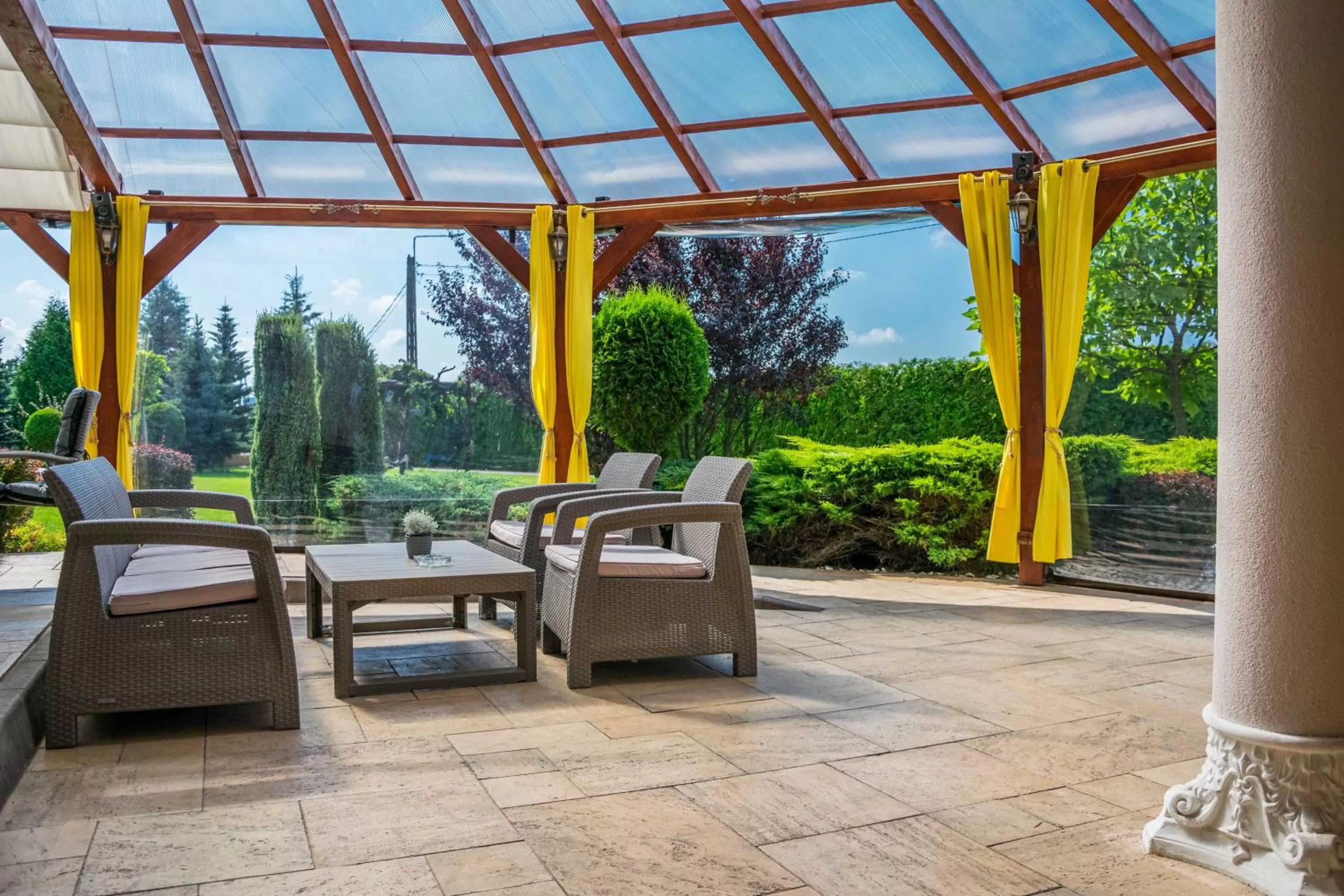 Patio in Rezydencja Elżbiecin