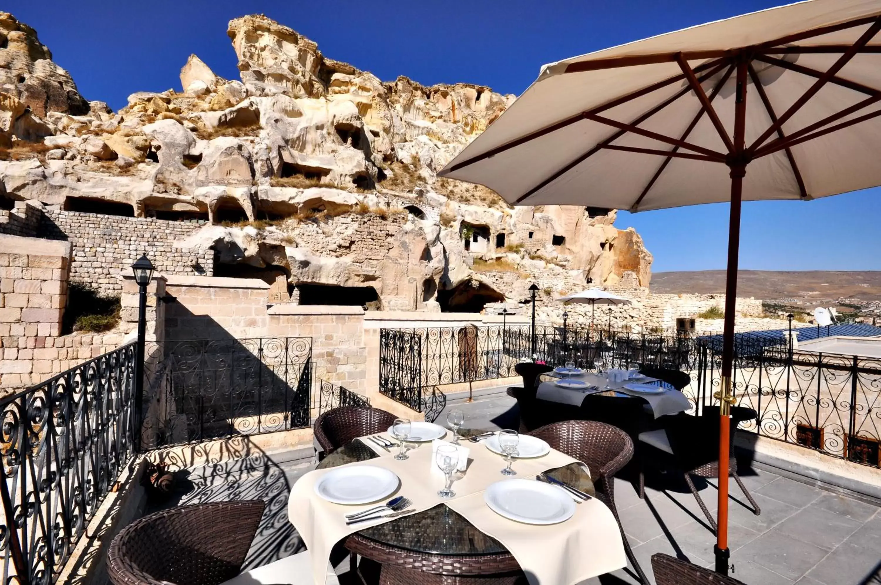 Patio, Restaurant/Places to Eat in Has Cave Konak